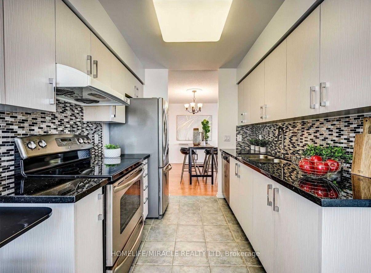 Photo 18 of Unit 603, 33 Empress Avenue, North York, Willowdale East — HOMEH