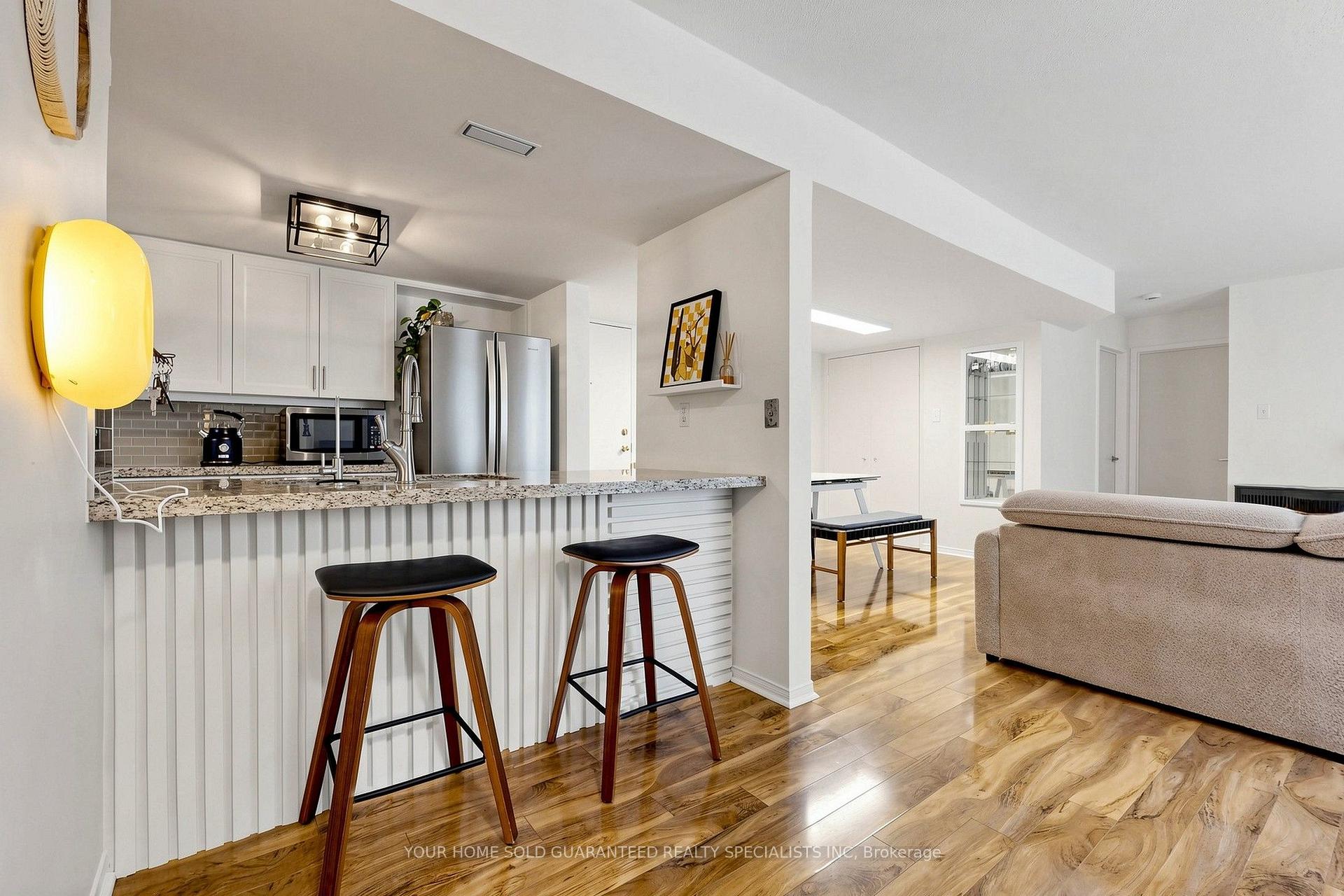 Photo 9 of Unit 1003, 75 Weldrick Drive E, Richmond Hill, Observatory — HOMEH