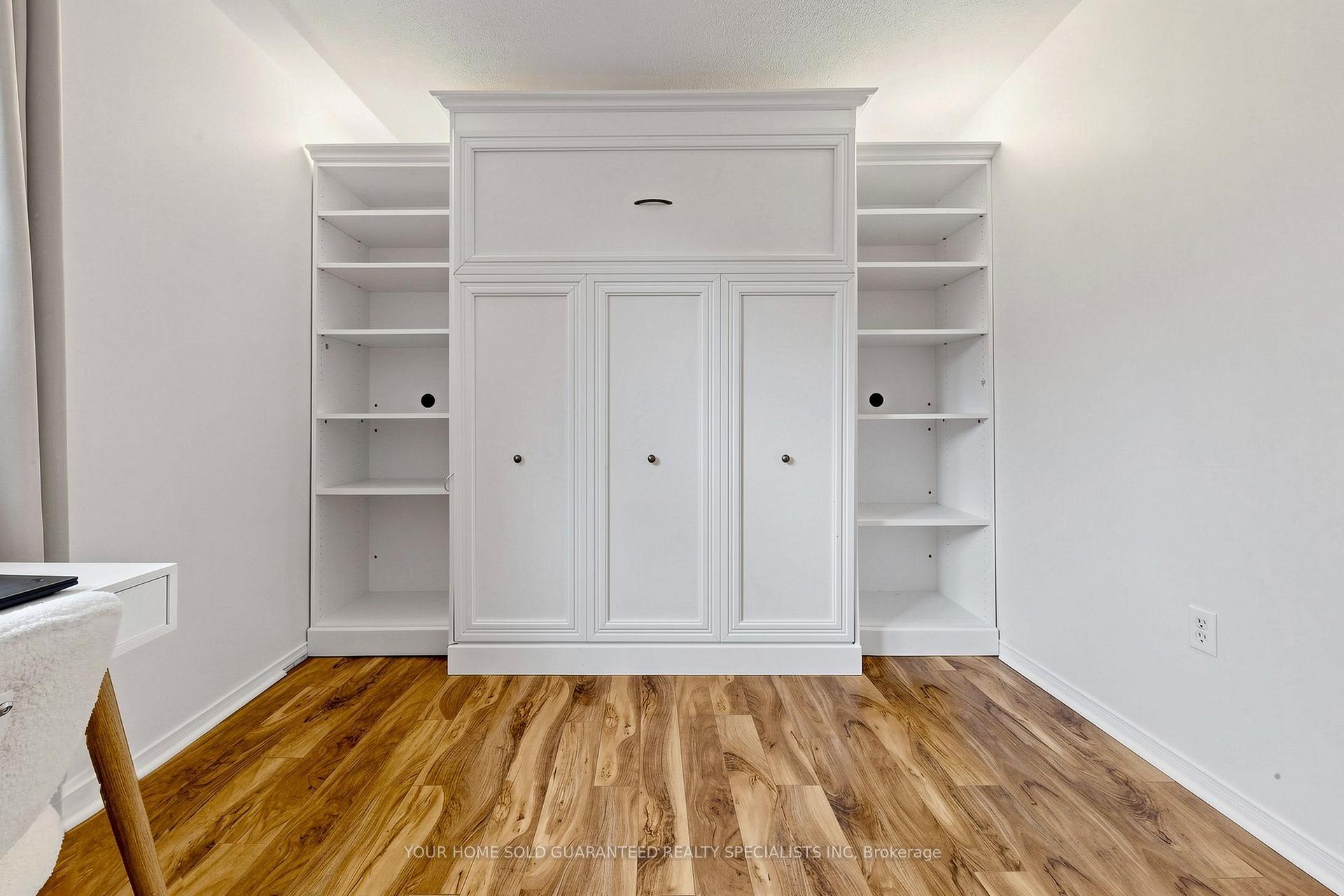 Photo 12 of Unit 1003, 75 Weldrick Drive E, Richmond Hill, Observatory — HOMEH