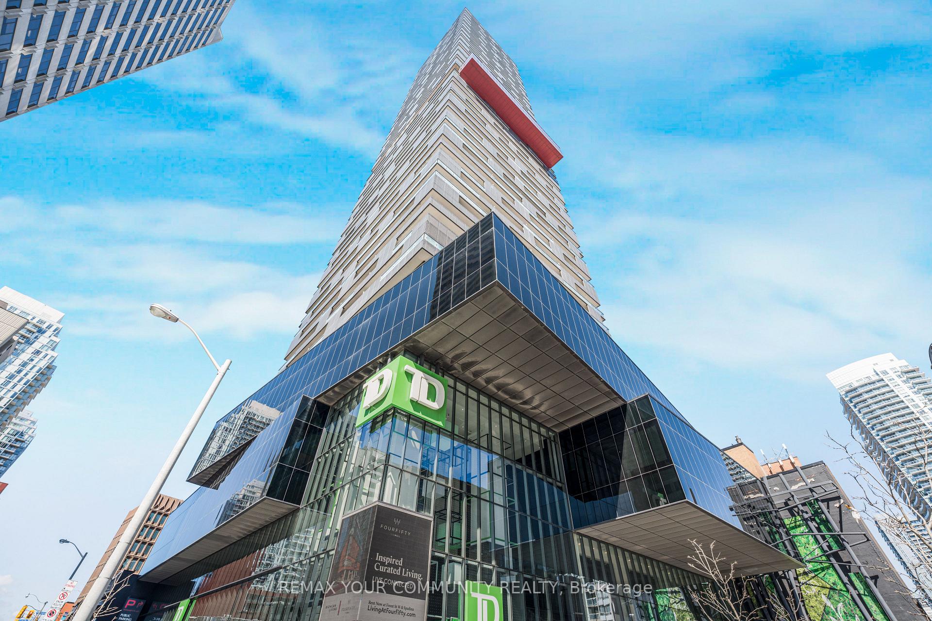 Front of Unit 1108, 8 Eglinton Avenue