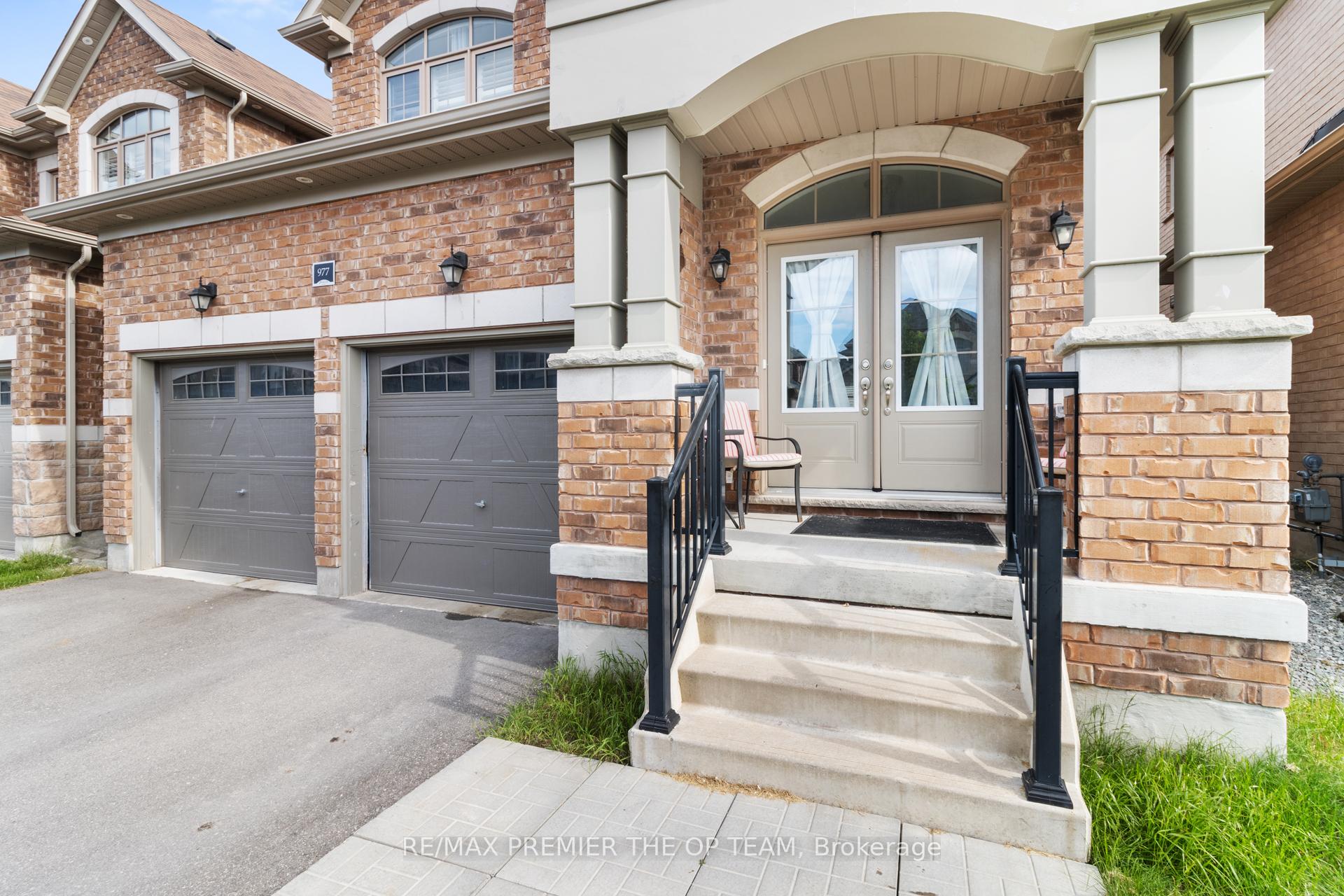 Photo 3 of 977 Wickham Road, Innisfil, Rural Innisfil — HOMEH