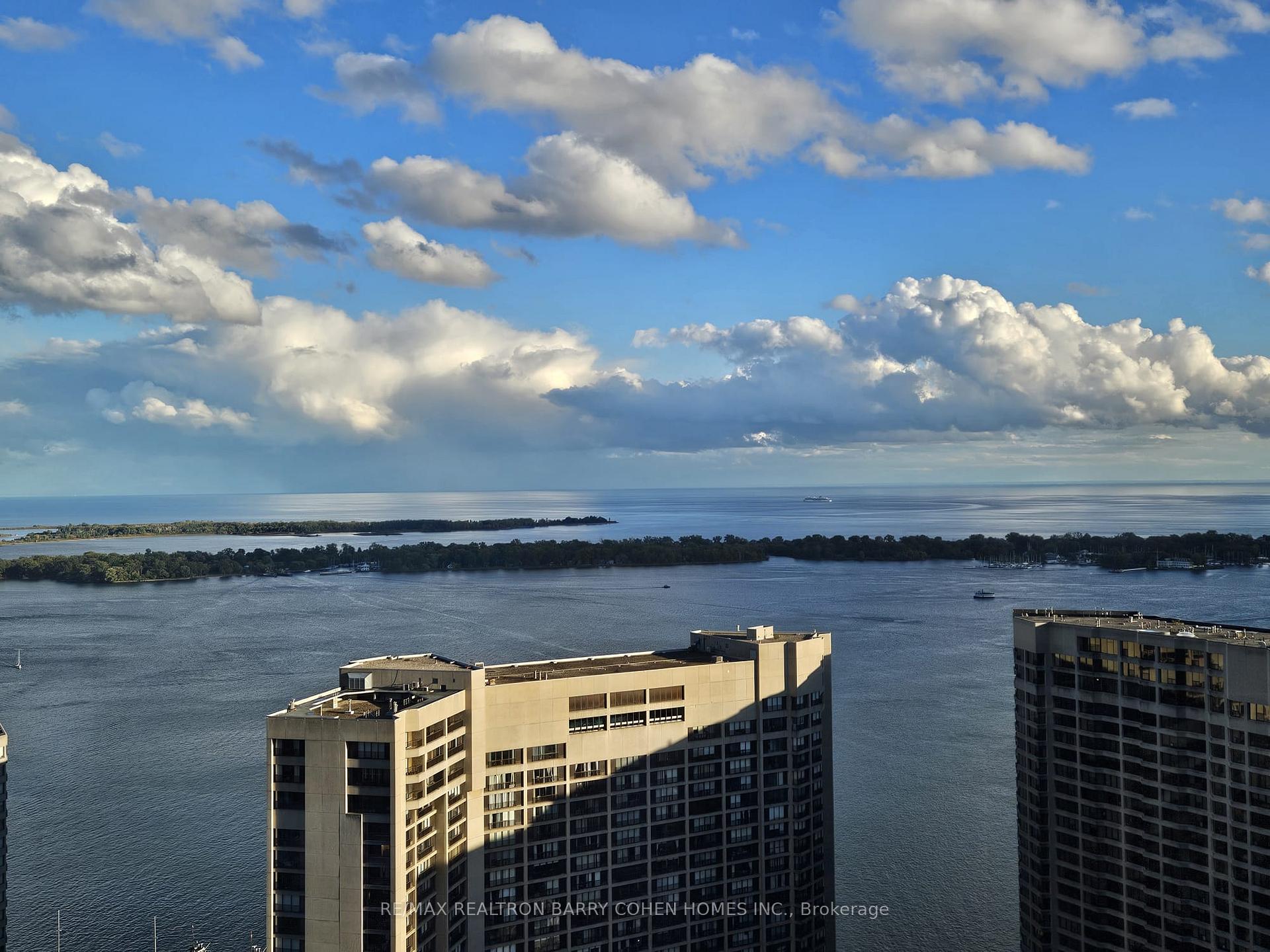 Photo 3 of Unit 4507, 88 Harbour Street, Toronto, Waterfront Communities — HOMEH