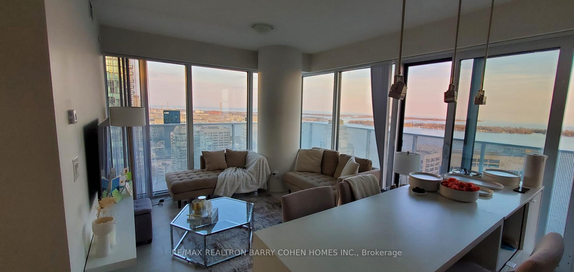 Photo 19 of Unit 4507, 88 Harbour Street, Toronto, Waterfront Communities — HOMEH