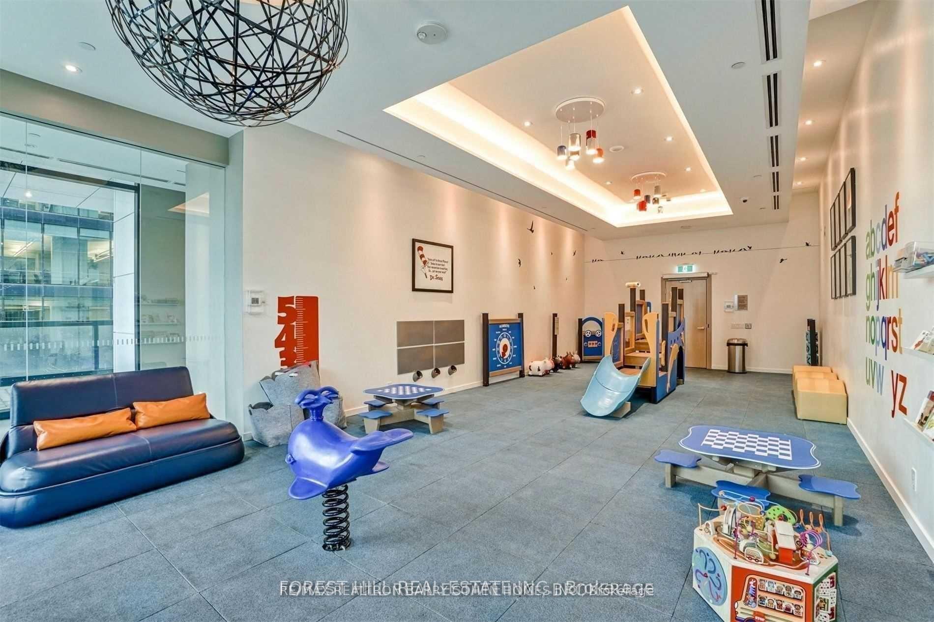 Photo 10 of Unit 4507, 88 Harbour Street, Toronto, Waterfront Communities — HOMEH