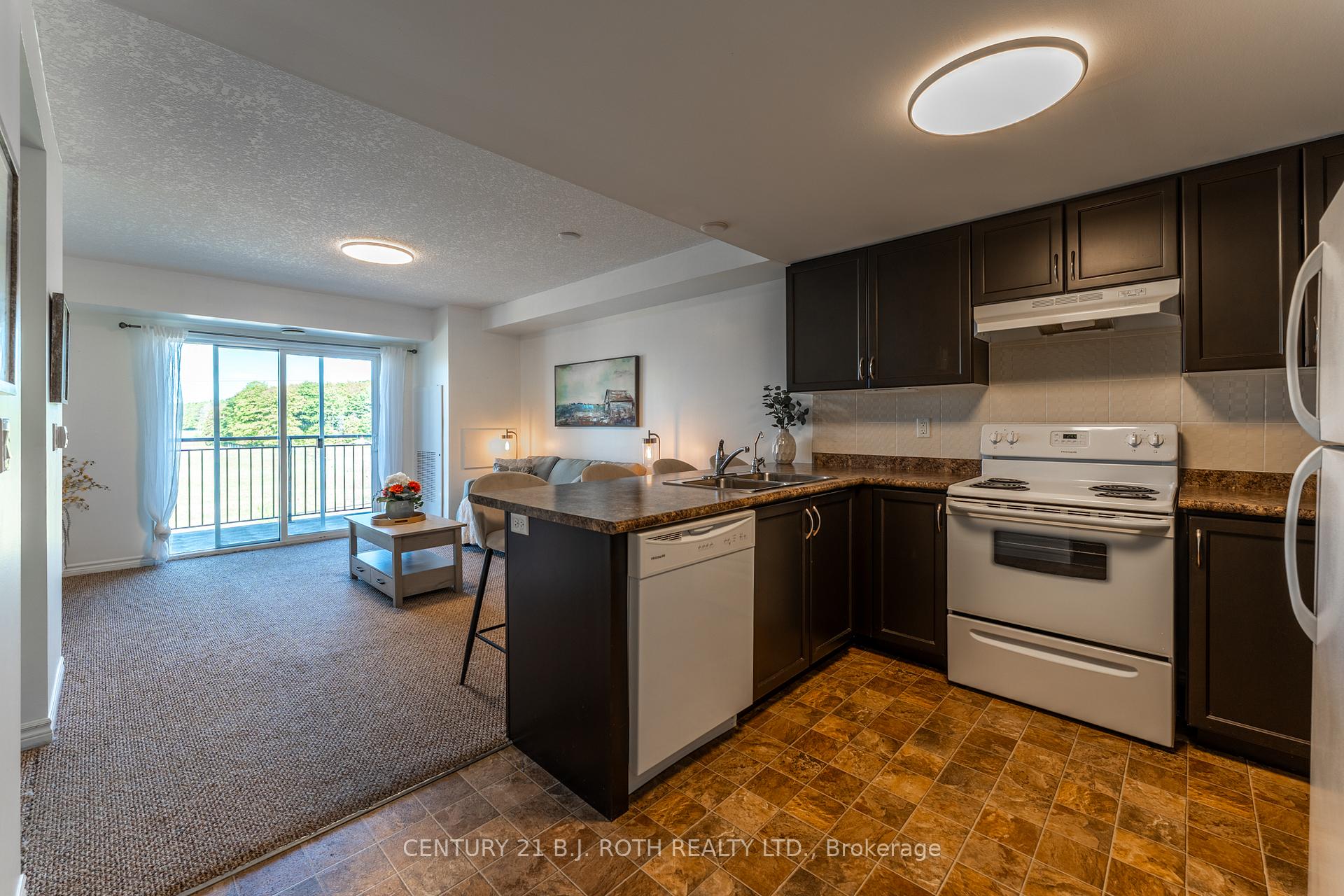 Photo 5 of Unit 403, 67 Kingsbury Square, Guelph, Pineridge/Westminster Woods — HOMEH