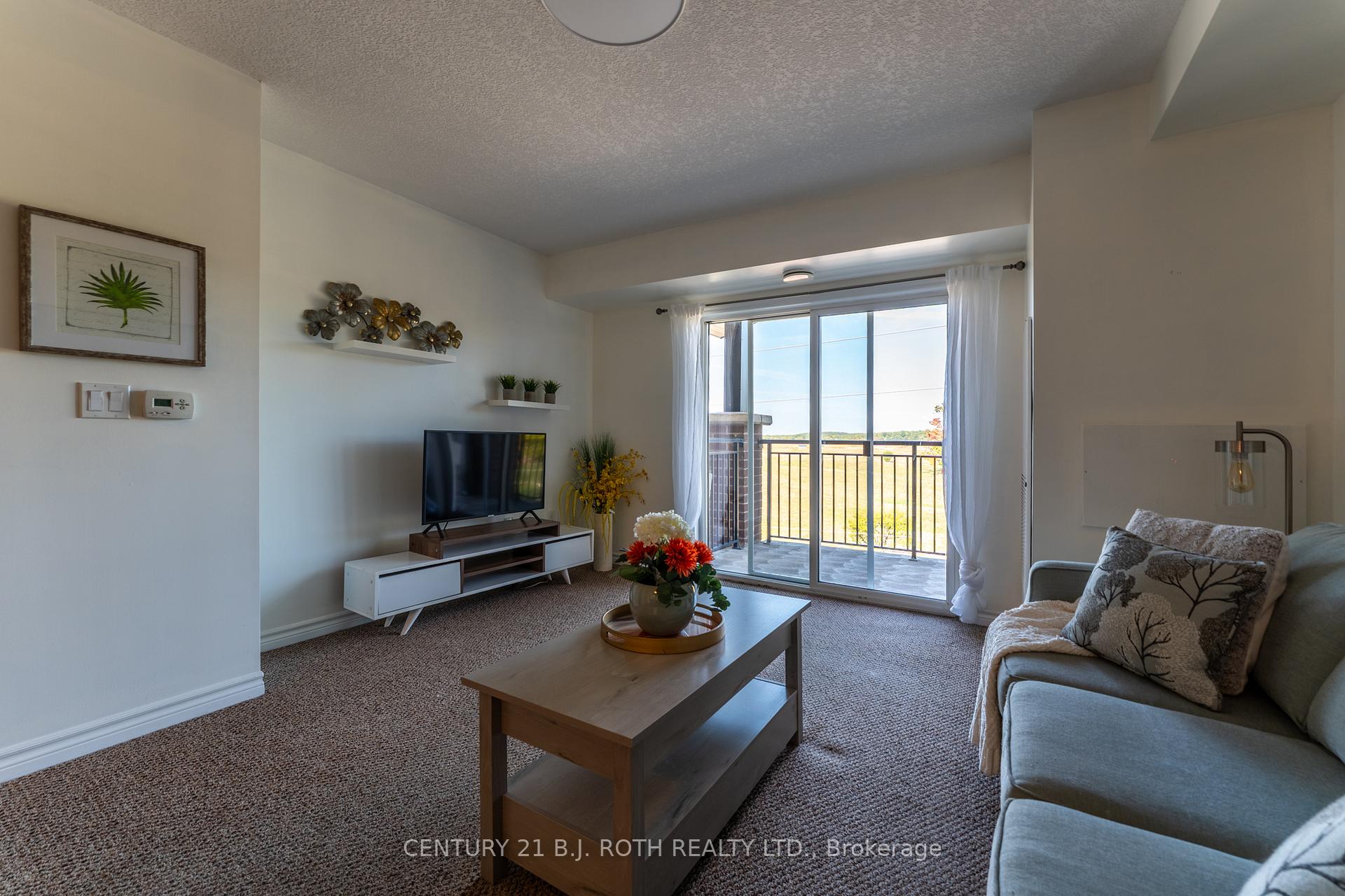 Photo 11 of Unit 403, 67 Kingsbury Square, Guelph, Pineridge/Westminster Woods — HOMEH