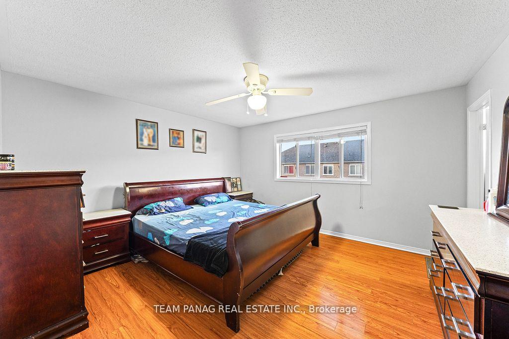 Photo 19 of 31 Snowshoe Lane, Brampton, Sandringham-Wellington — HOMEH