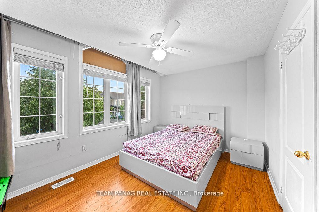 Photo 25 of 31 Snowshoe Lane, Brampton, Sandringham-Wellington — HOMEH