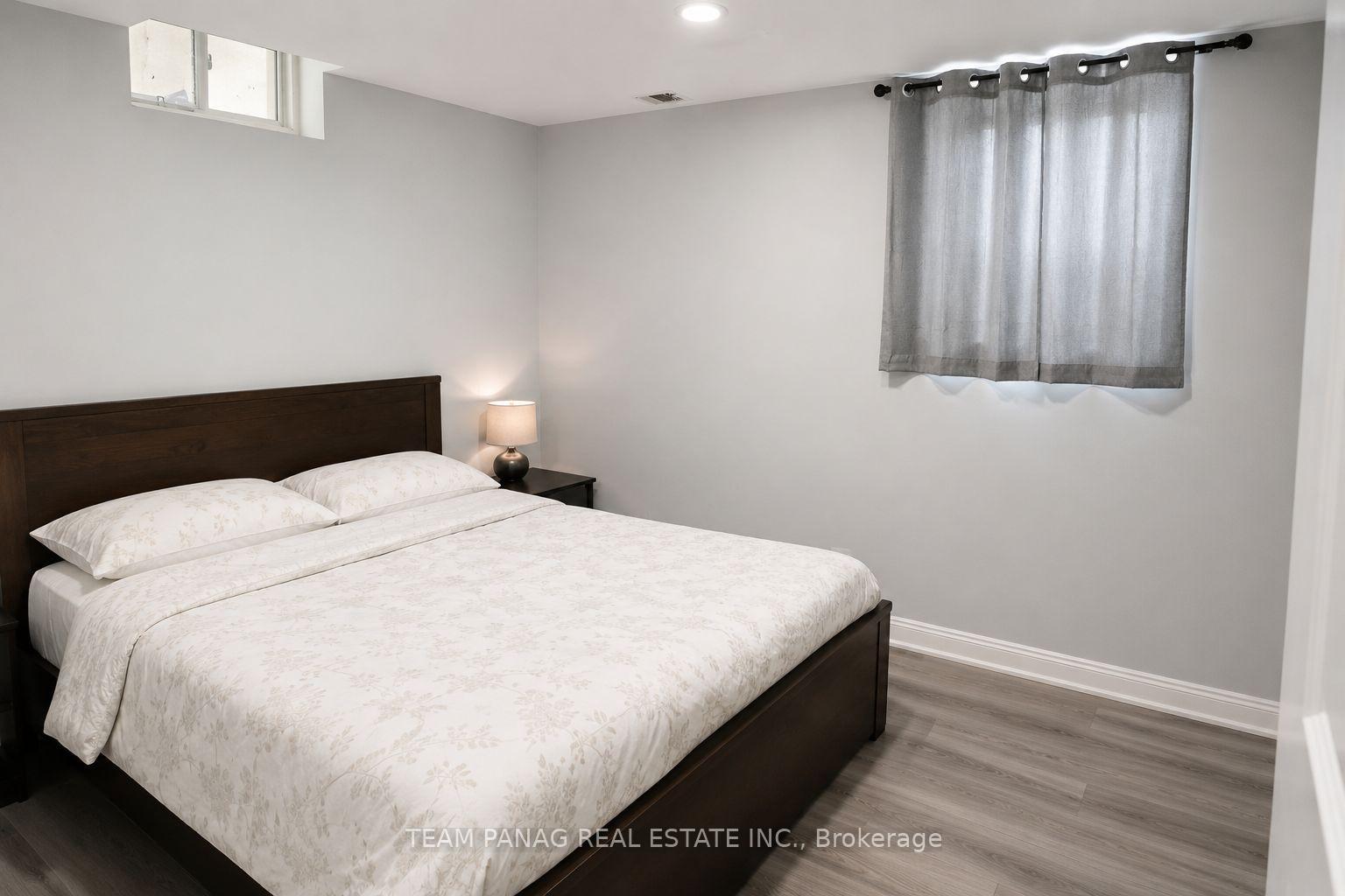 Photo 31 of 31 Snowshoe Lane, Brampton, Sandringham-Wellington — HOMEH