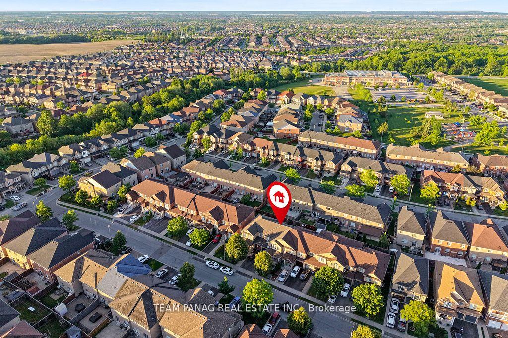 Photo 44 of 31 Snowshoe Lane, Brampton, Sandringham-Wellington — HOMEH