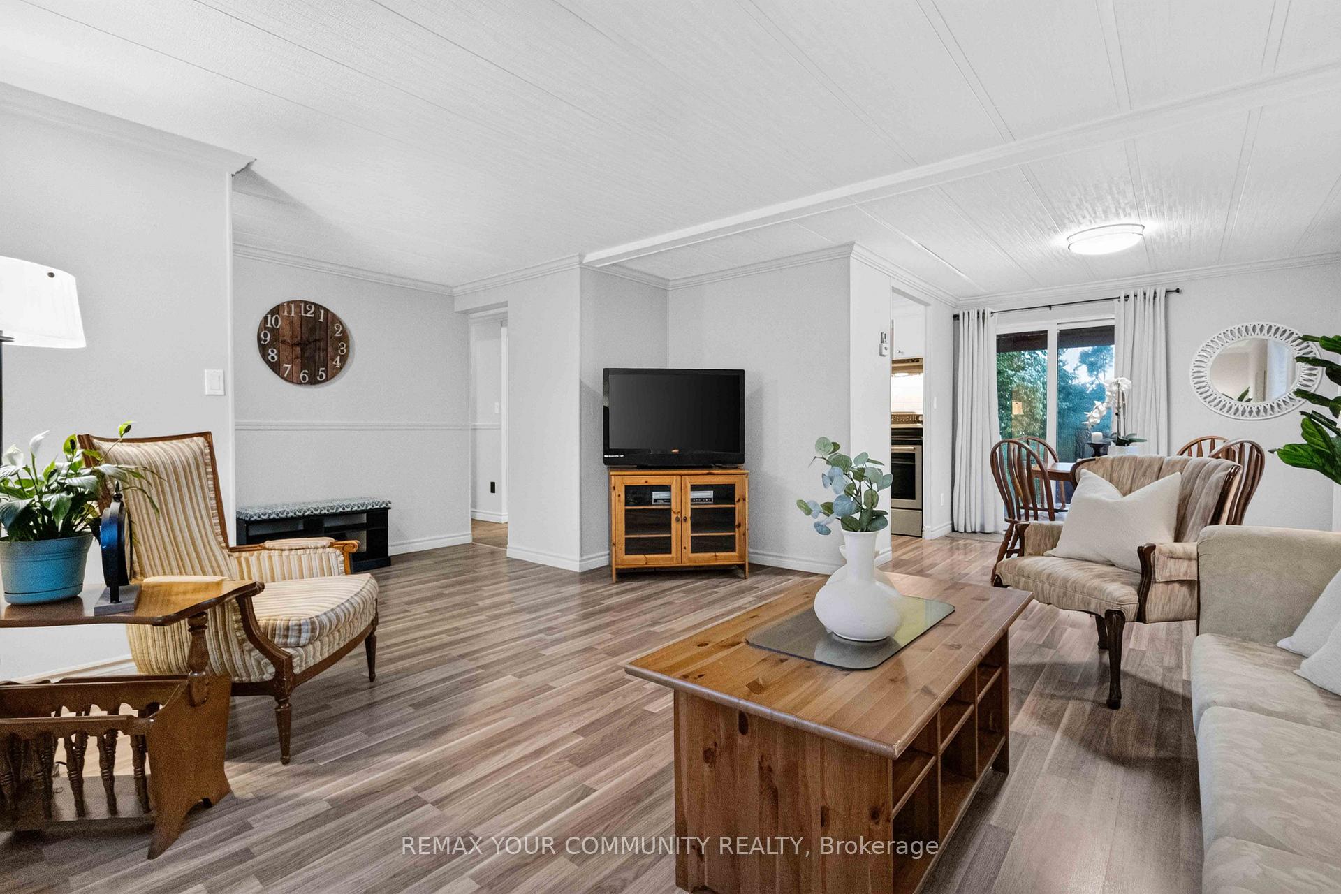 Photo 8 of 165 Roxanna Drive, Georgina, Sutton & Jackson's Point — HOMEH