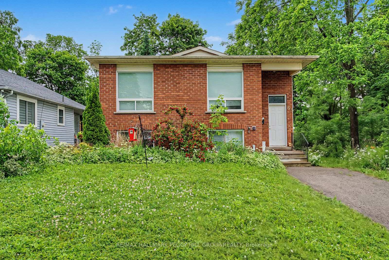 Photo 1 of Unit Upper, 63 Gunn Street, Barrie, Wellington — HOMEH