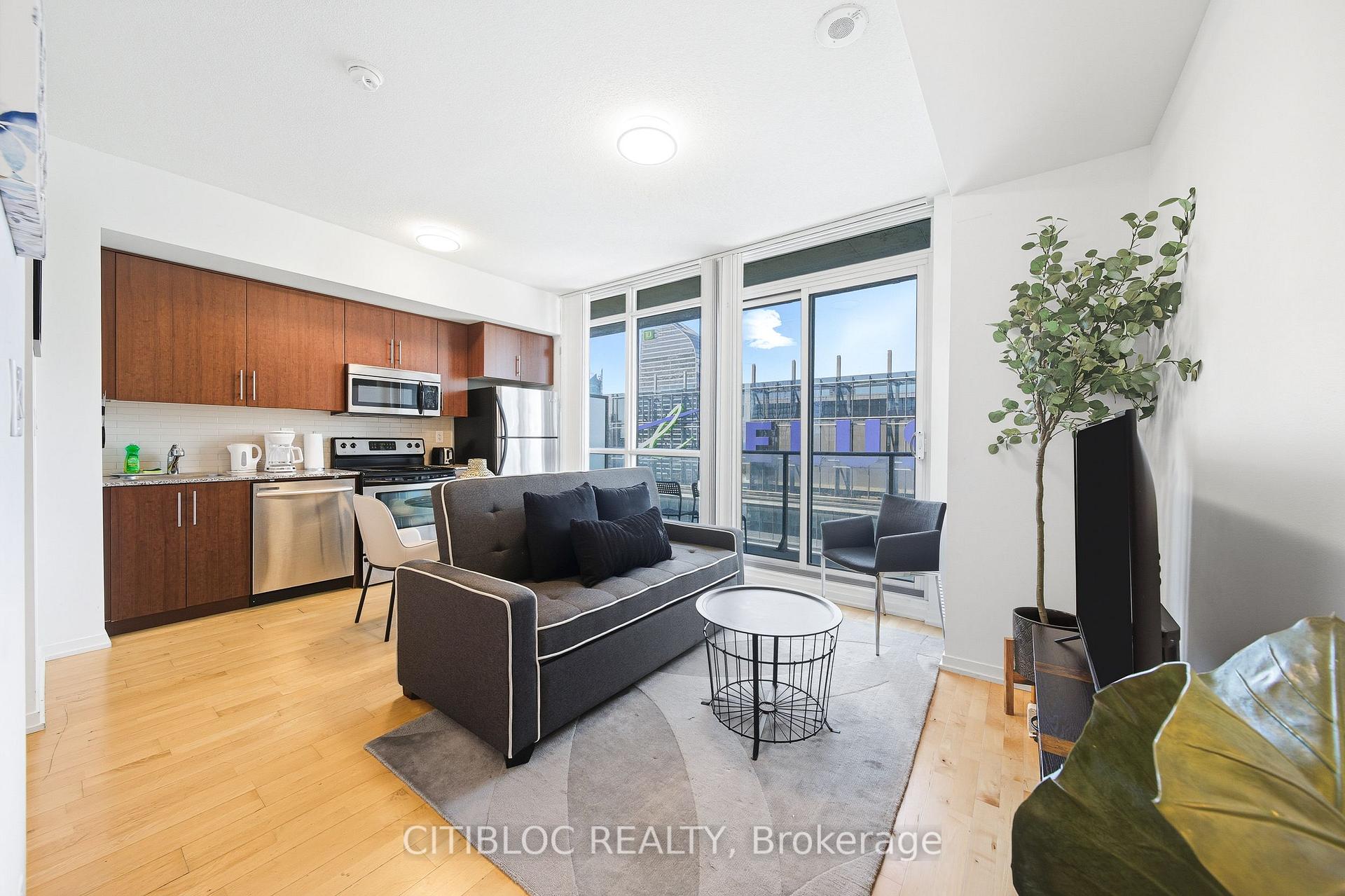 Photo 4 of Unit 4007, 65 Bremner Boulevard, Toronto, Waterfront Communities — HOMEH