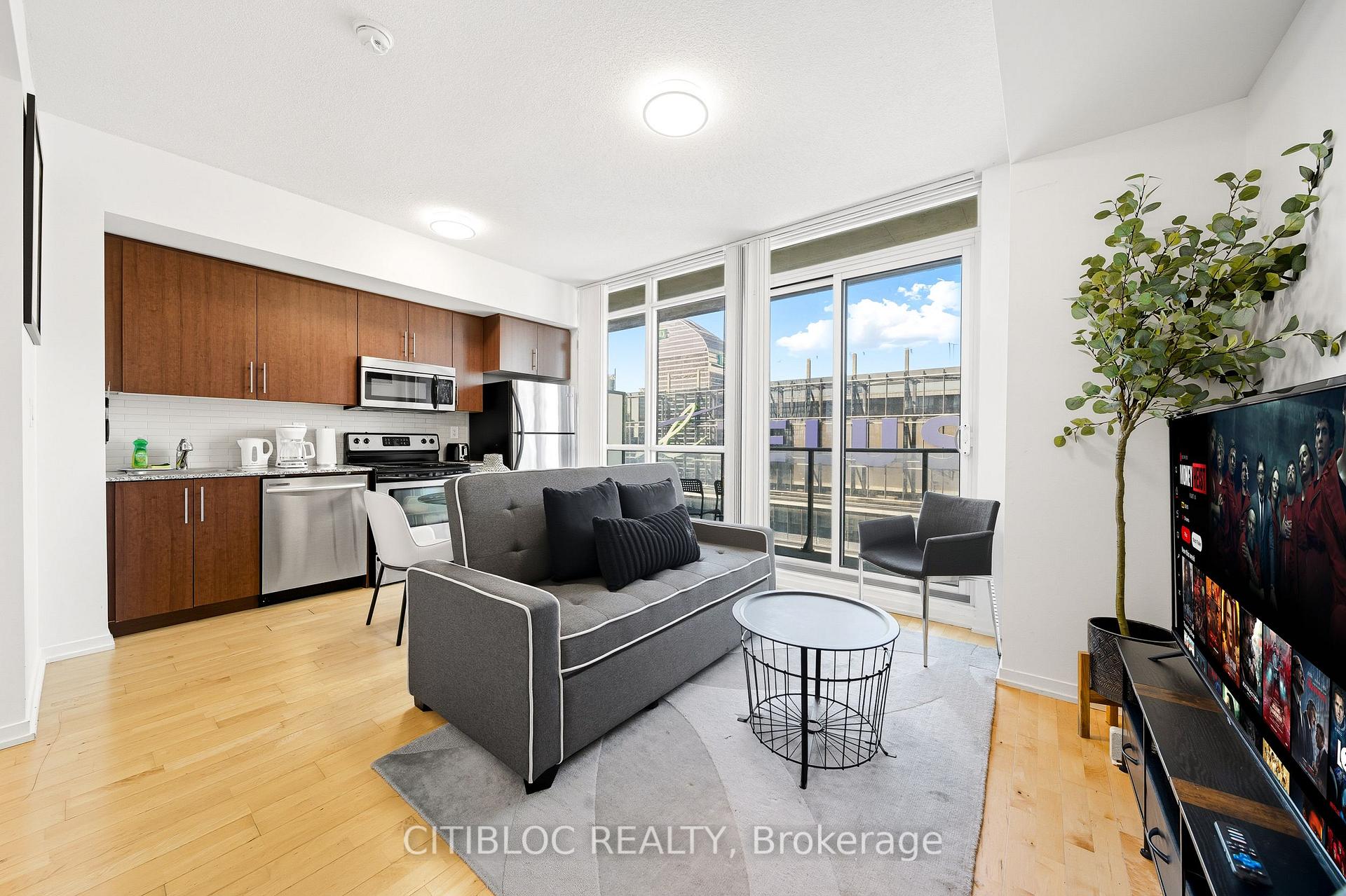 Photo 5 of Unit 4007, 65 Bremner Boulevard, Toronto, Waterfront Communities — HOMEH