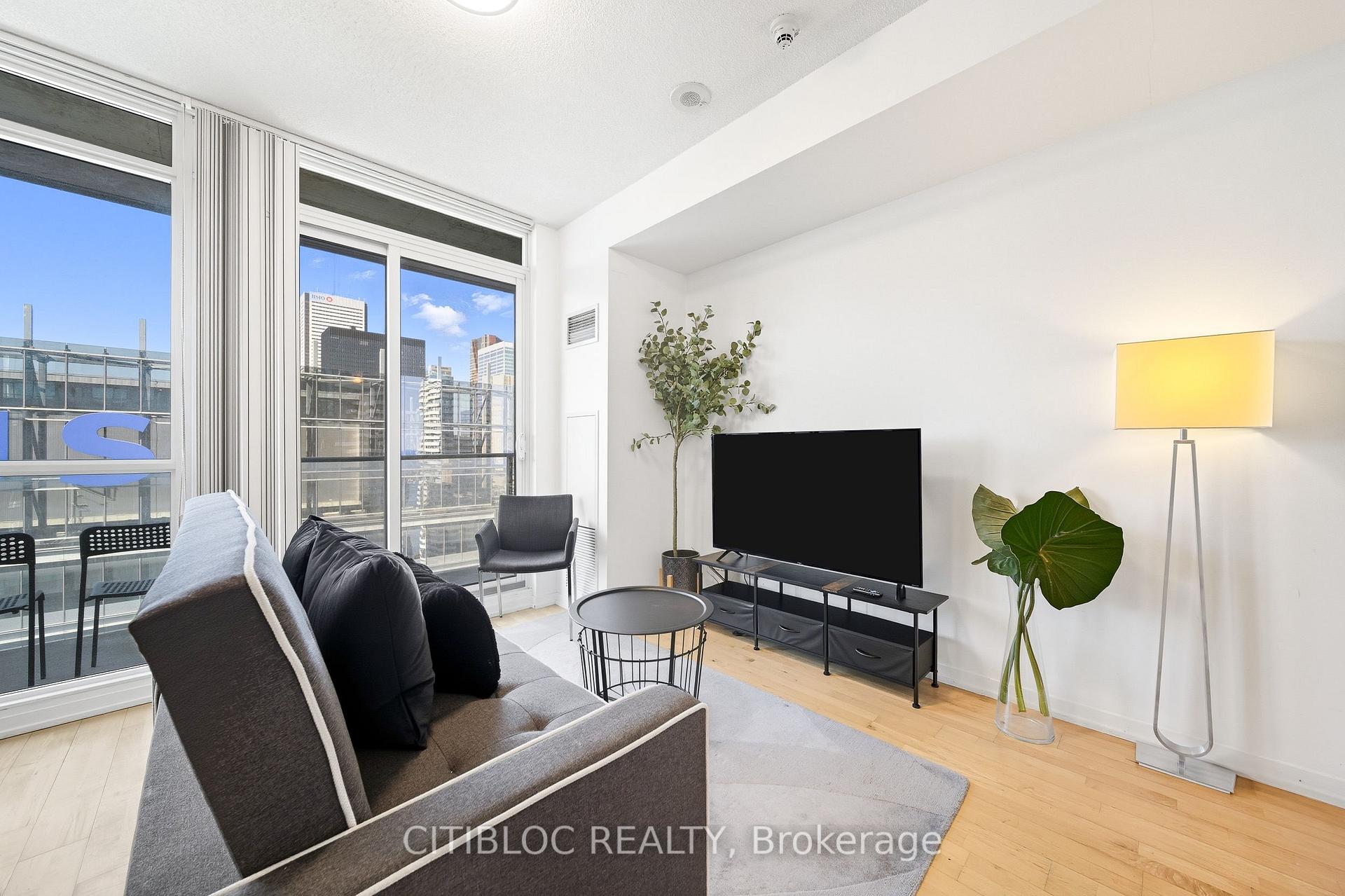 Photo 7 of Unit 4007, 65 Bremner Boulevard, Toronto, Waterfront Communities — HOMEH