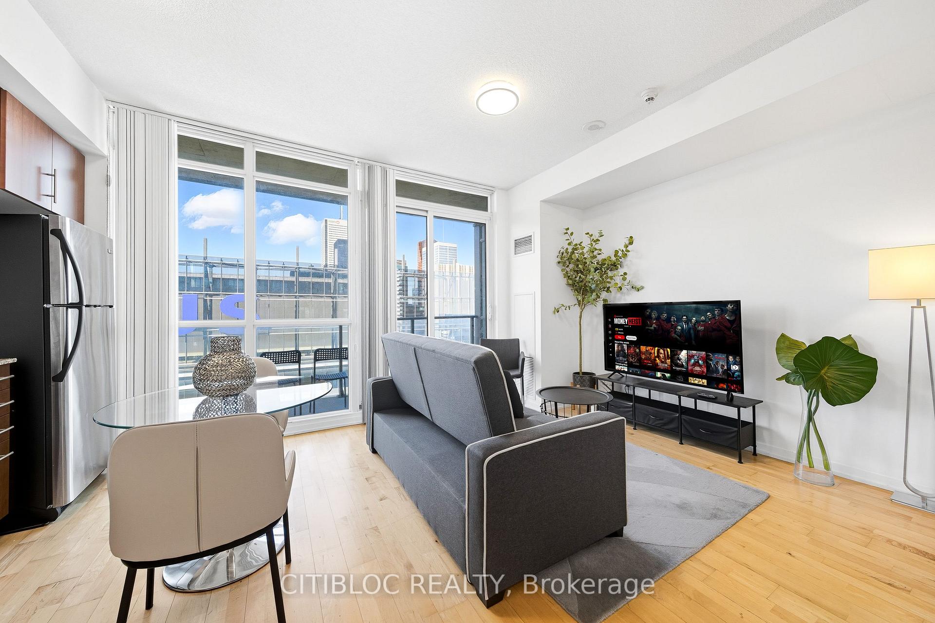 Photo 9 of Unit 4007, 65 Bremner Boulevard, Toronto, Waterfront Communities — HOMEH