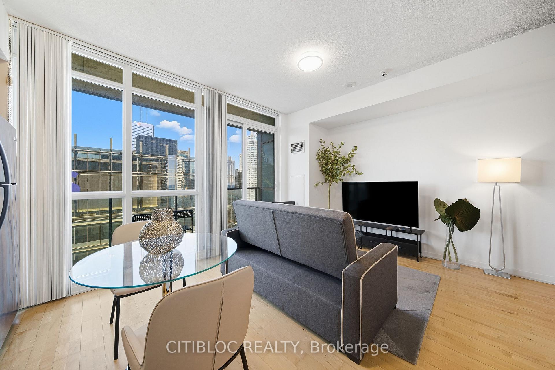 Photo 14 of Unit 4007, 65 Bremner Boulevard, Toronto, Waterfront Communities — HOMEH