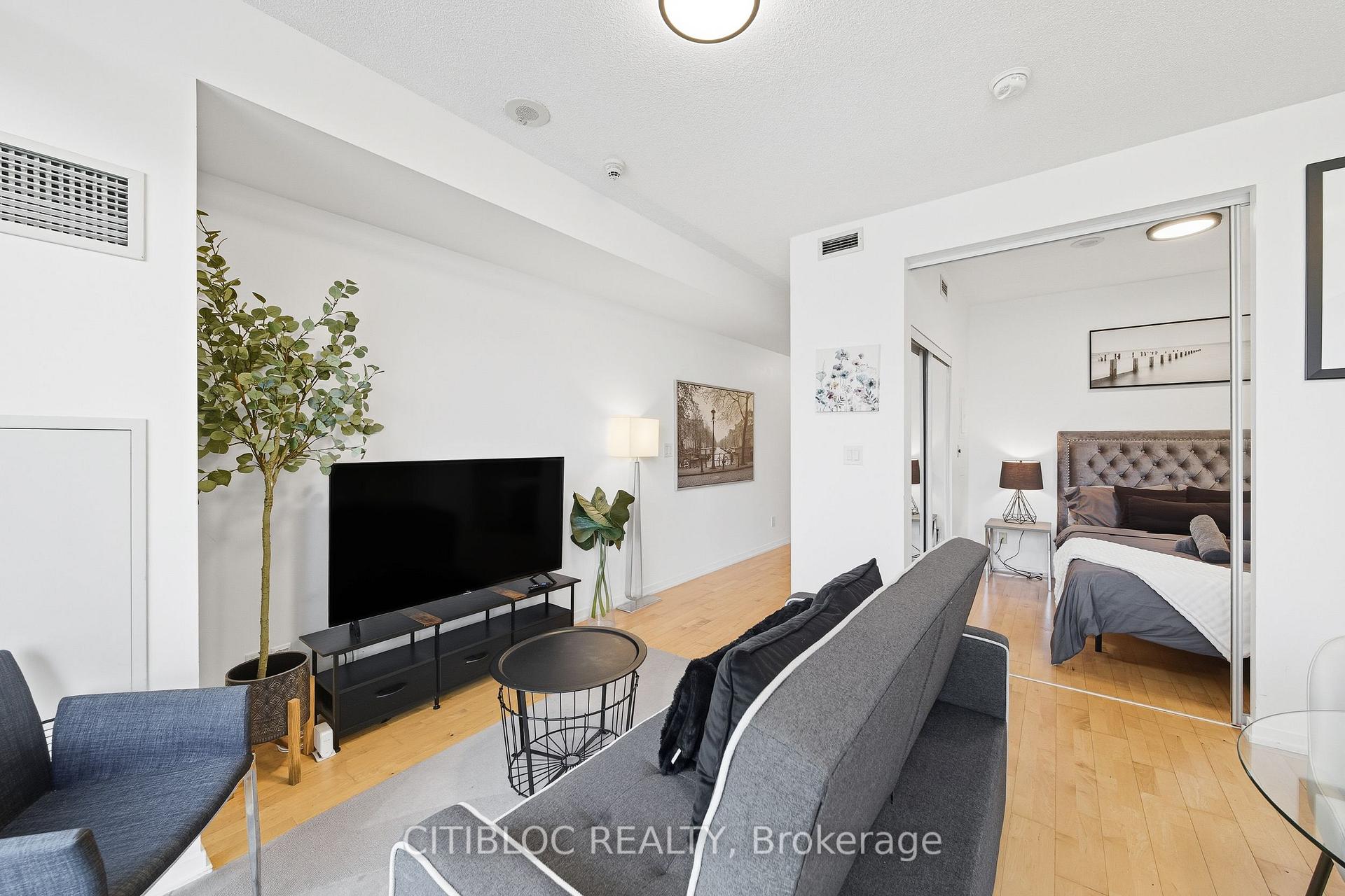 Photo 18 of Unit 4007, 65 Bremner Boulevard, Toronto, Waterfront Communities — HOMEH