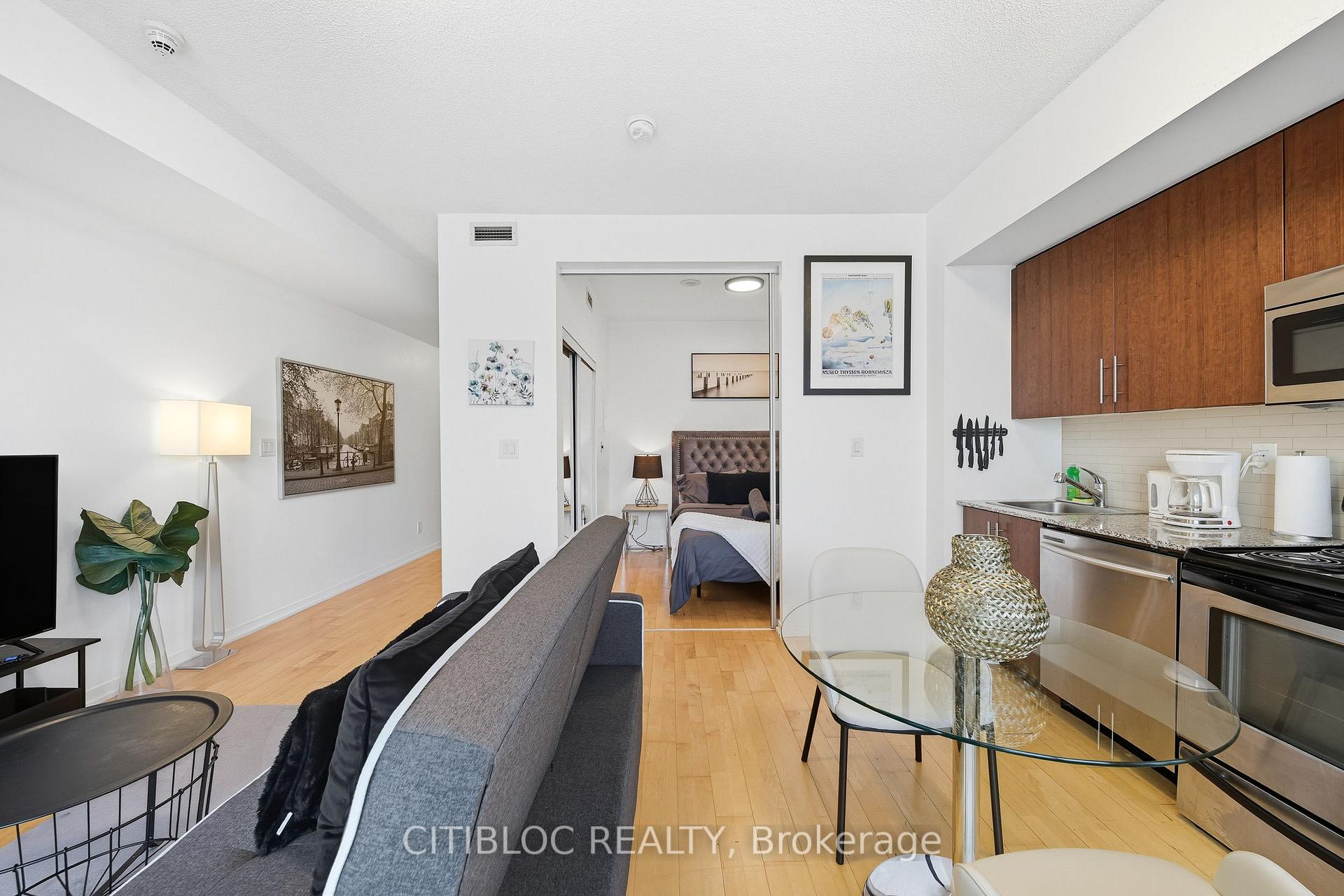 Photo 19 of Unit 4007, 65 Bremner Boulevard, Toronto, Waterfront Communities — HOMEH