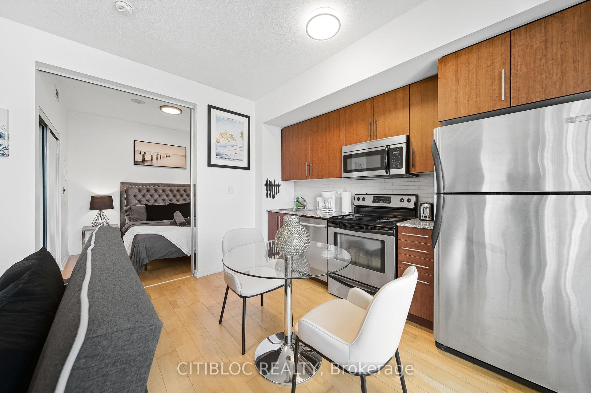 Photo 24 of Unit 4007, 65 Bremner Boulevard, Toronto, Waterfront Communities — HOMEH