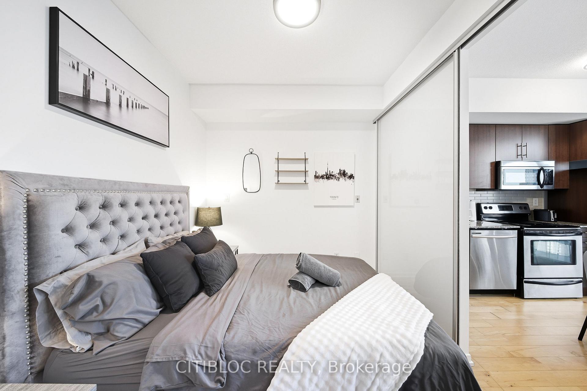 Photo 32 of Unit 4007, 65 Bremner Boulevard, Toronto, Waterfront Communities — HOMEH