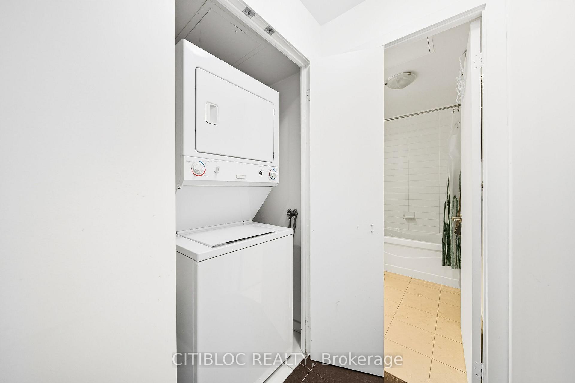Photo 36 of Unit 4007, 65 Bremner Boulevard, Toronto, Waterfront Communities — HOMEH