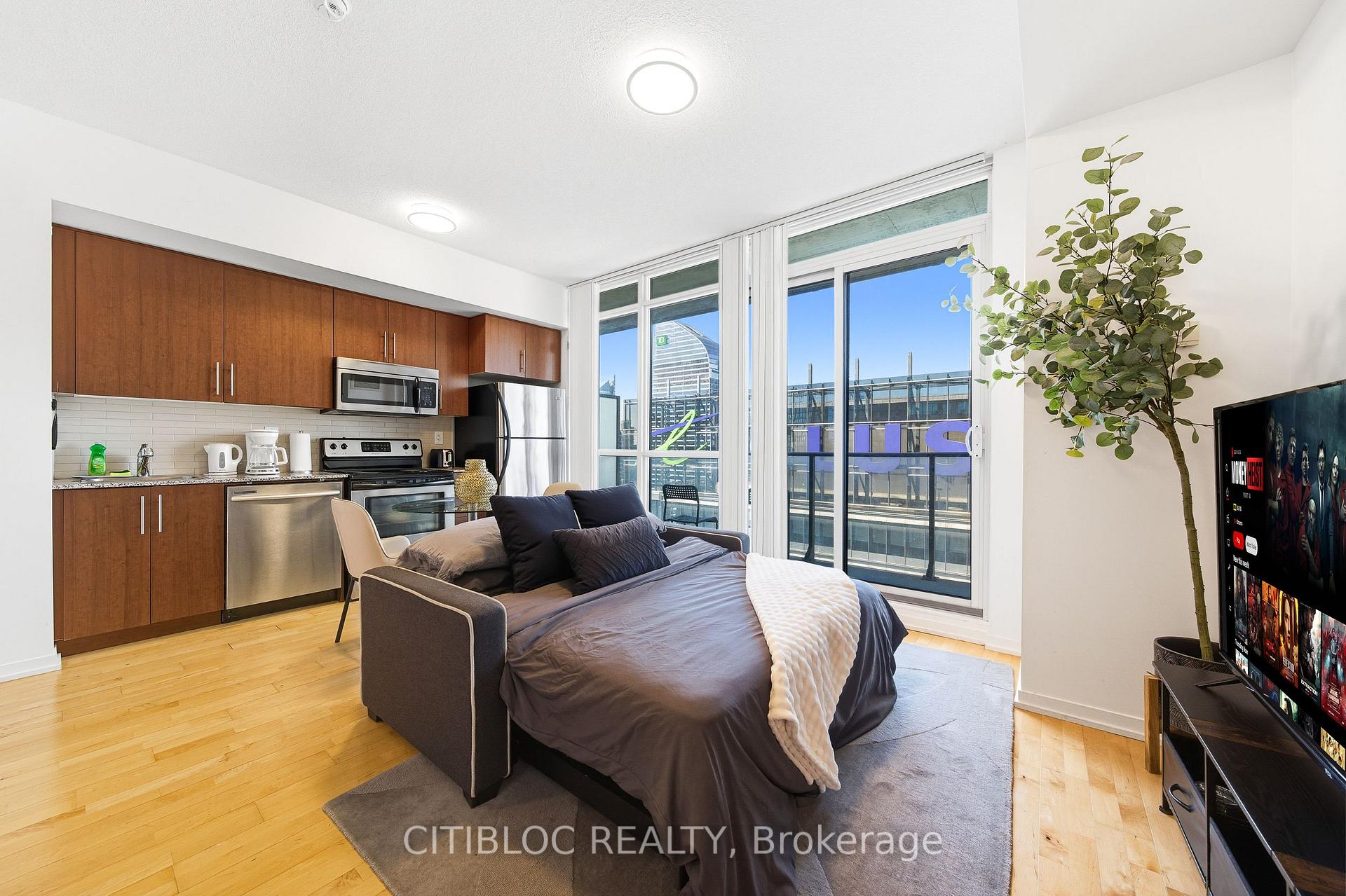 Photo 38 of Unit 4007, 65 Bremner Boulevard, Toronto, Waterfront Communities — HOMEH