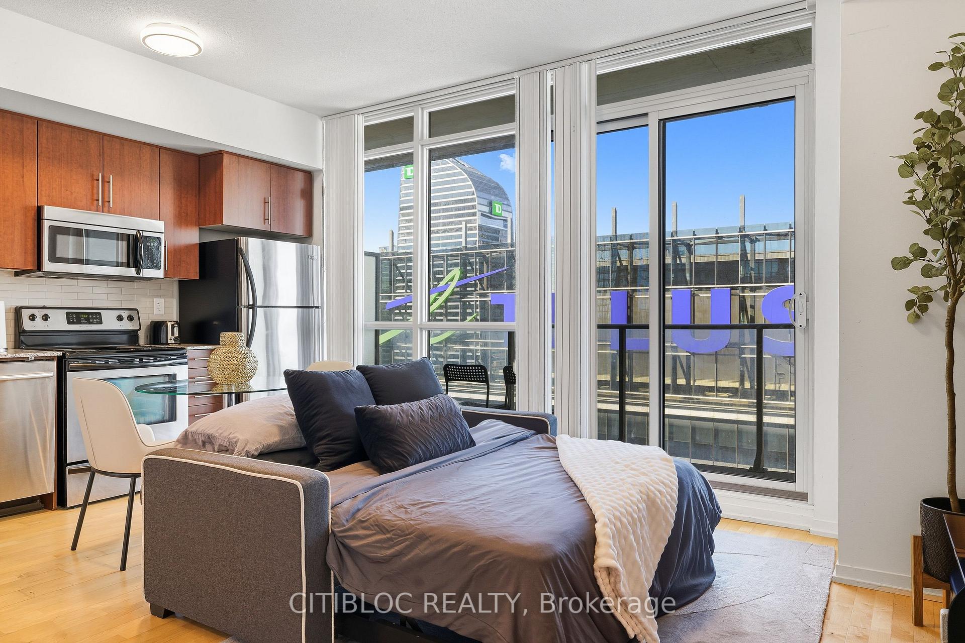 Photo 39 of Unit 4007, 65 Bremner Boulevard, Toronto, Waterfront Communities — HOMEH