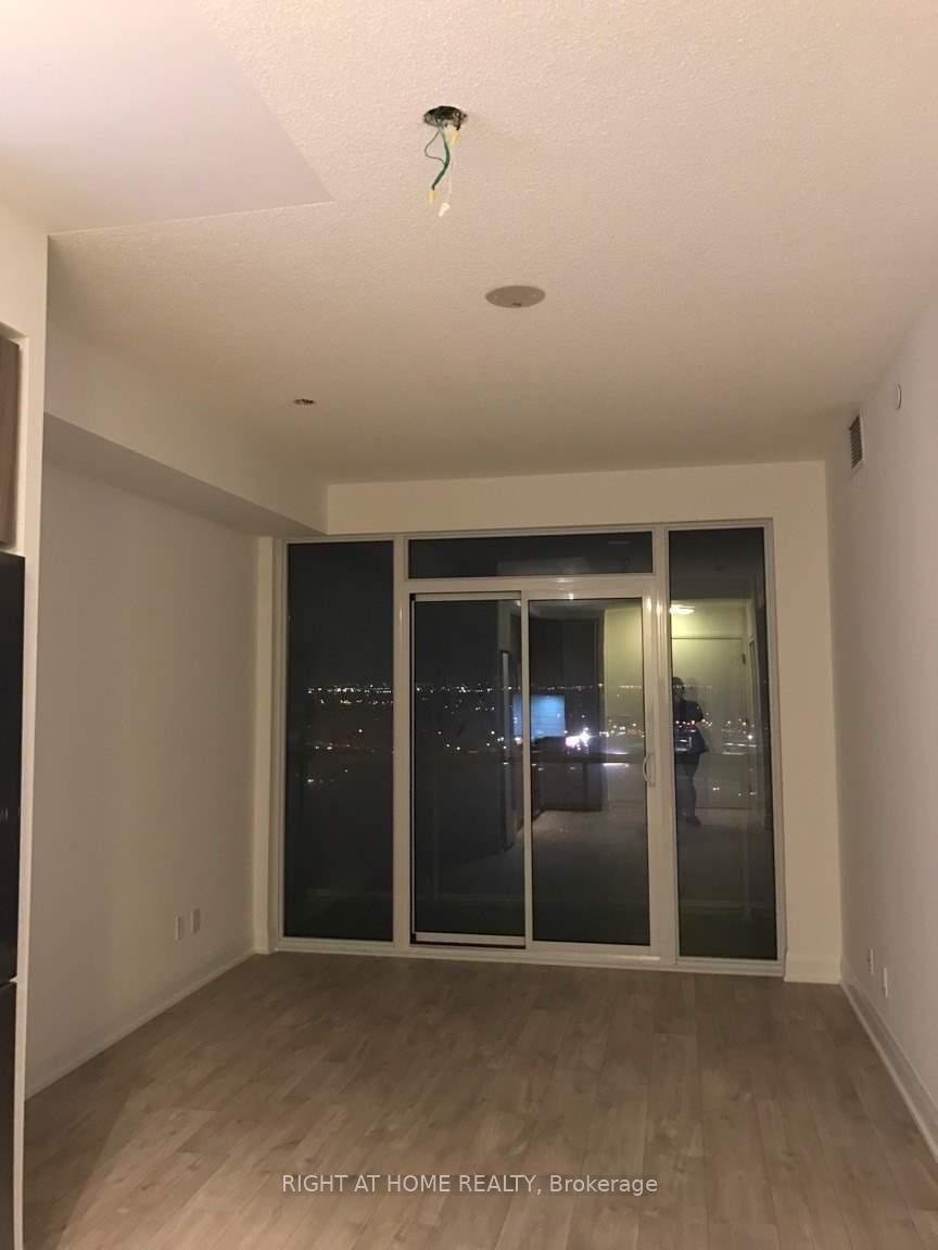 Photo 6 of Unit 1806, 56 Annie Craig Drive, Etobicoke, Mimico — HOMEH