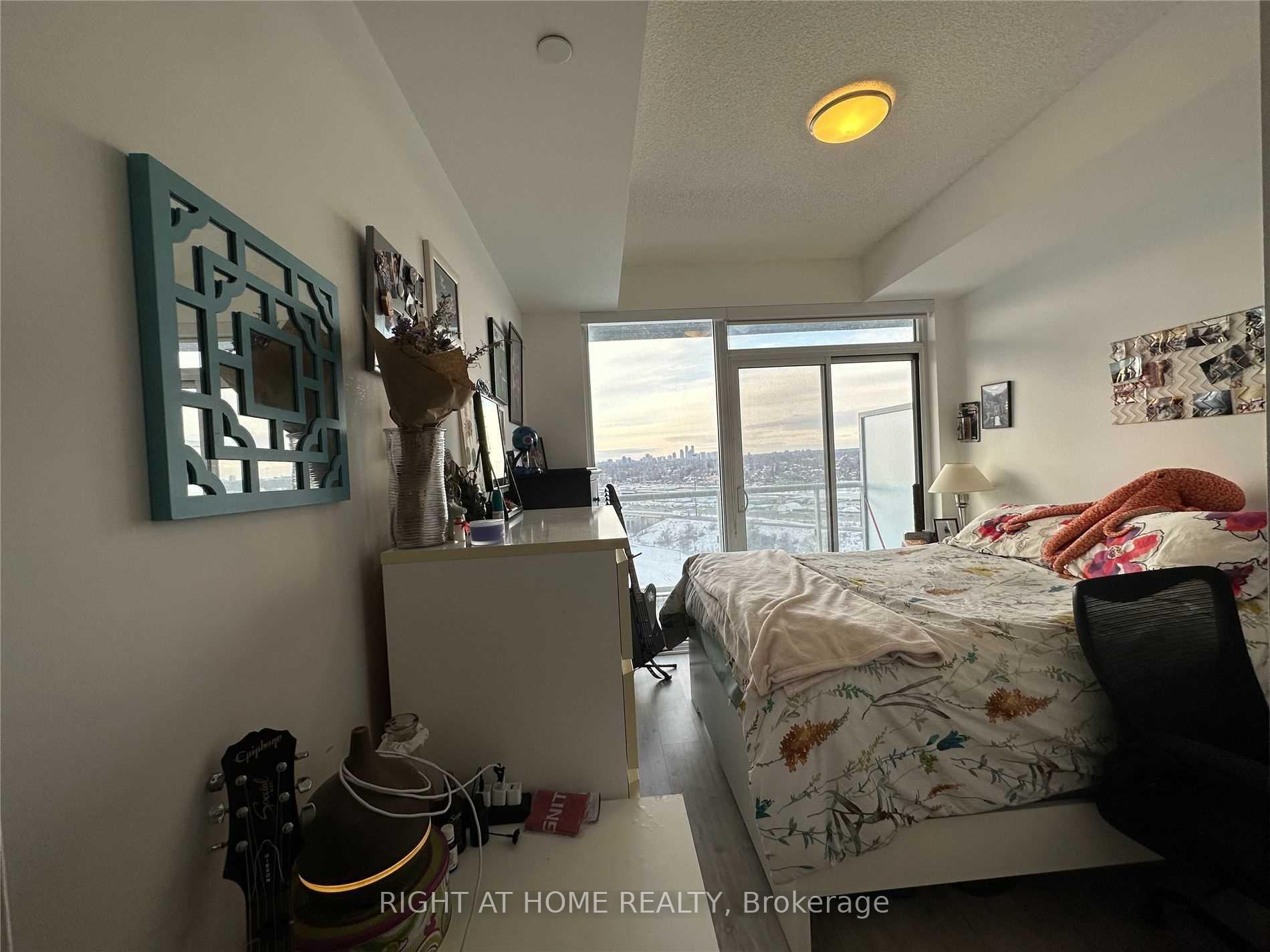 Photo 8 of Unit 1806, 56 Annie Craig Drive, Etobicoke, Mimico — HOMEH