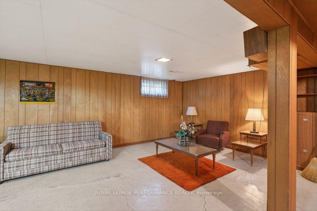 Photo 28 of 2184 Melfort Street, Ottawa, Hawthorne Meadows — HOMEH