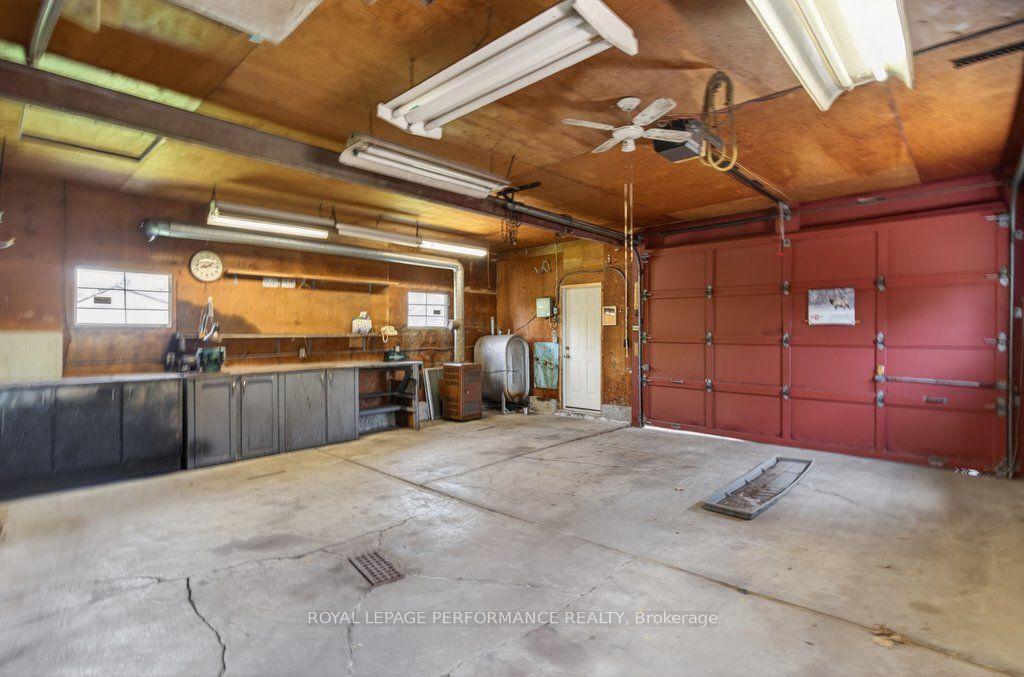 Photo 37 of 2184 Melfort Street, Ottawa, Hawthorne Meadows — HOMEH