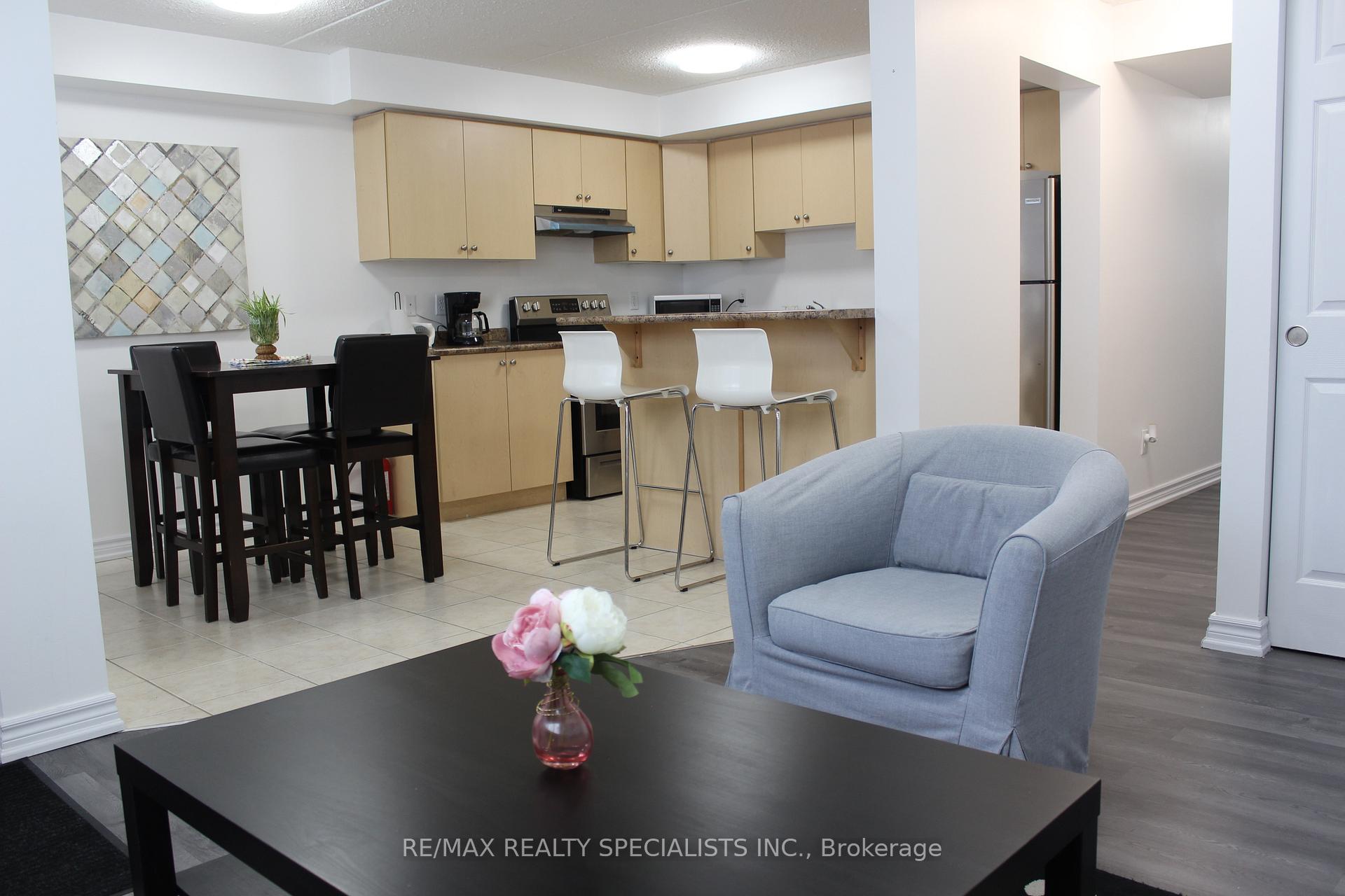 Photo 2 of Unit 25, 12 Holdborn Drive, Kitchener, Stanley Park — HOMEH