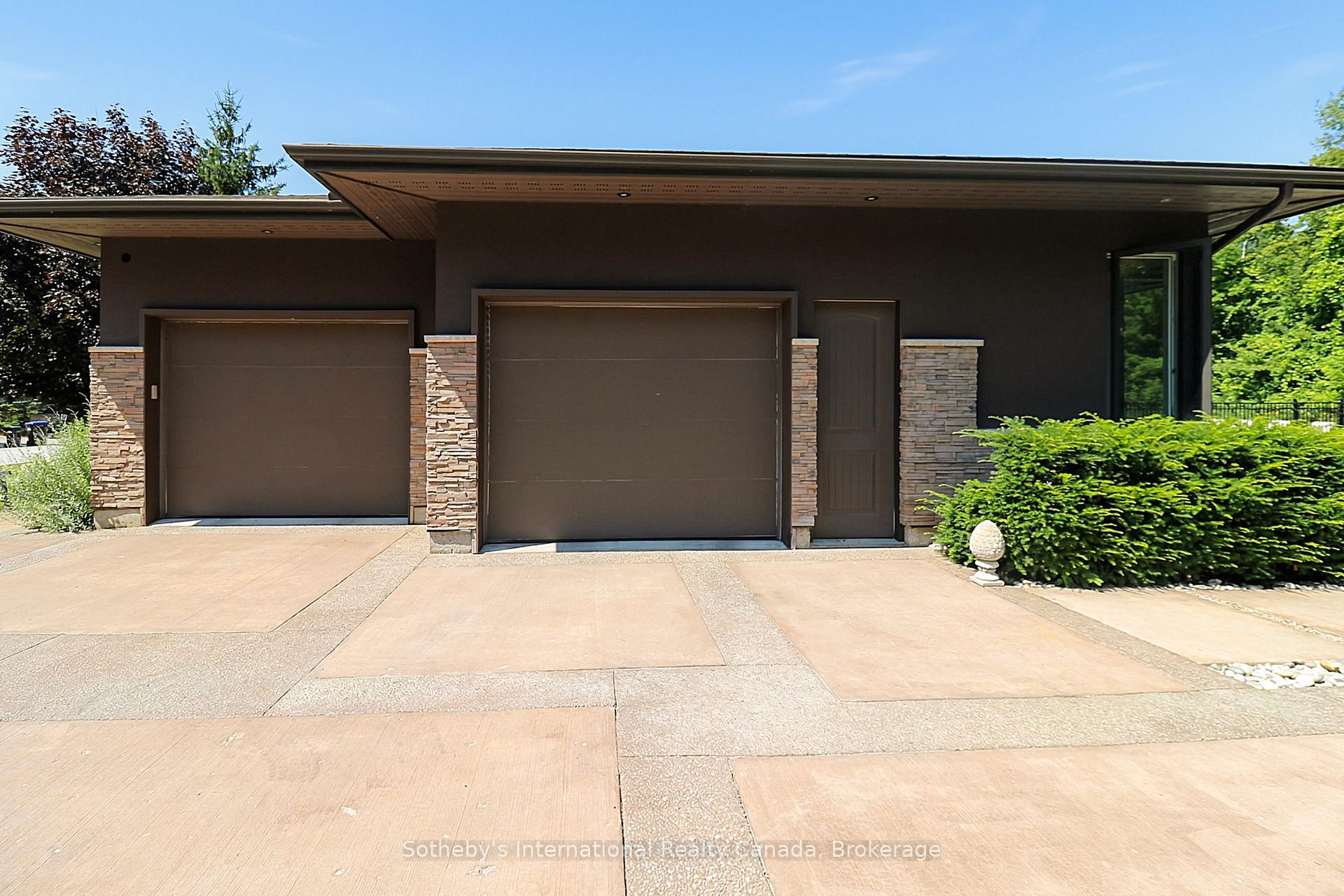 Photo 49 of 4 Holly Court, Collingwood — HOMEH