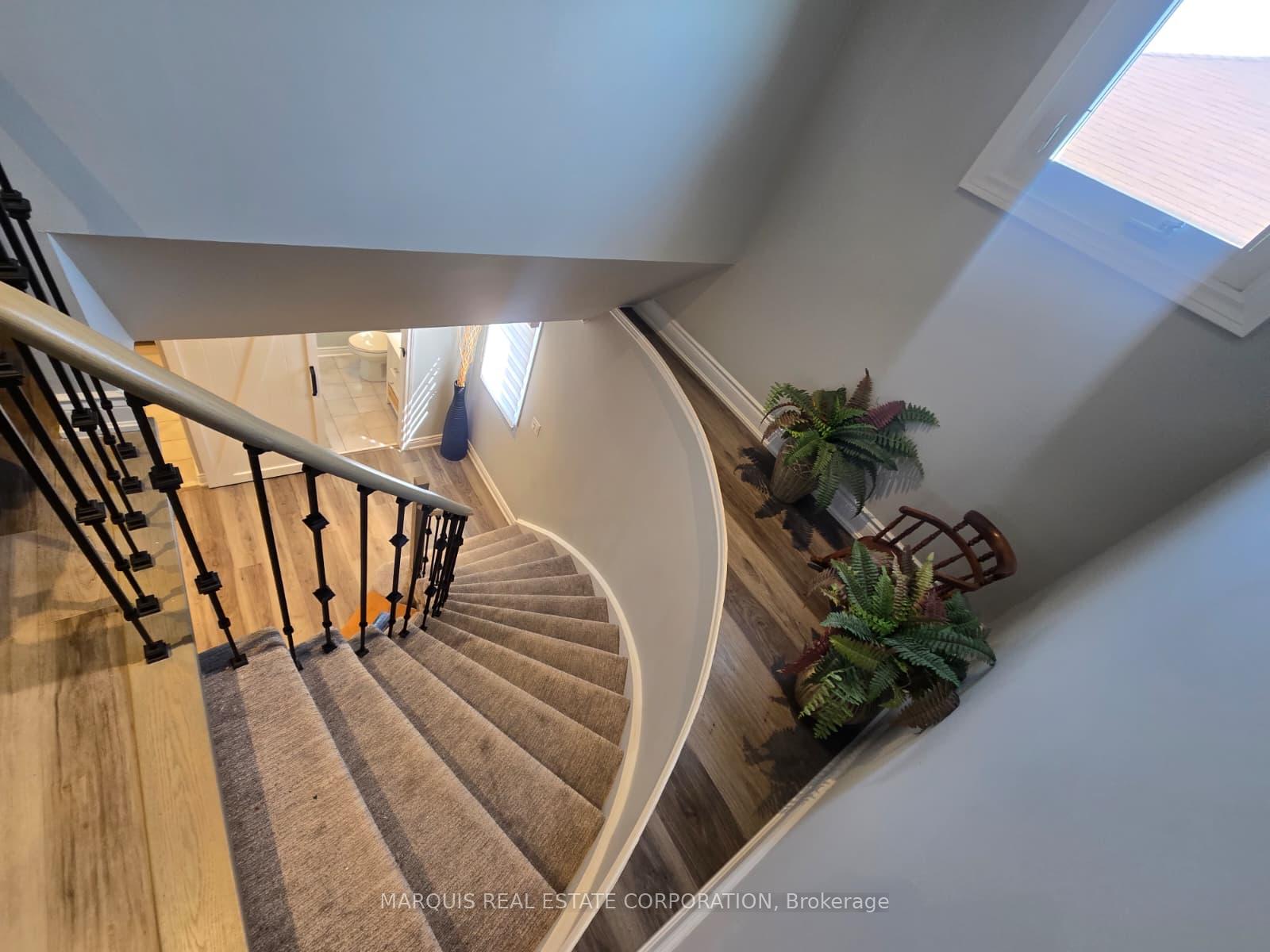 Photo 17 of 198 Forsyth Road, Newmarket, Bristol-London — HOMEH