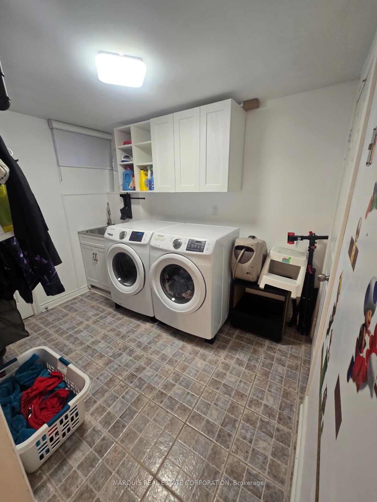 Photo 45 of 198 Forsyth Road, Newmarket, Bristol-London — HOMEH