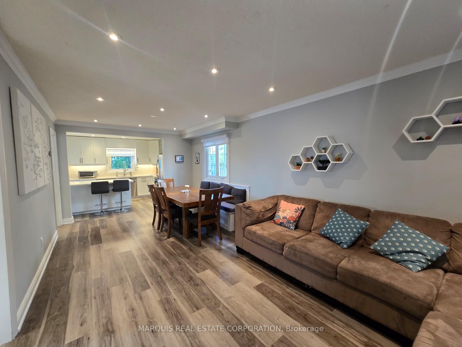 Photo 51 of 198 Forsyth Road, Newmarket, Bristol-London — HOMEH