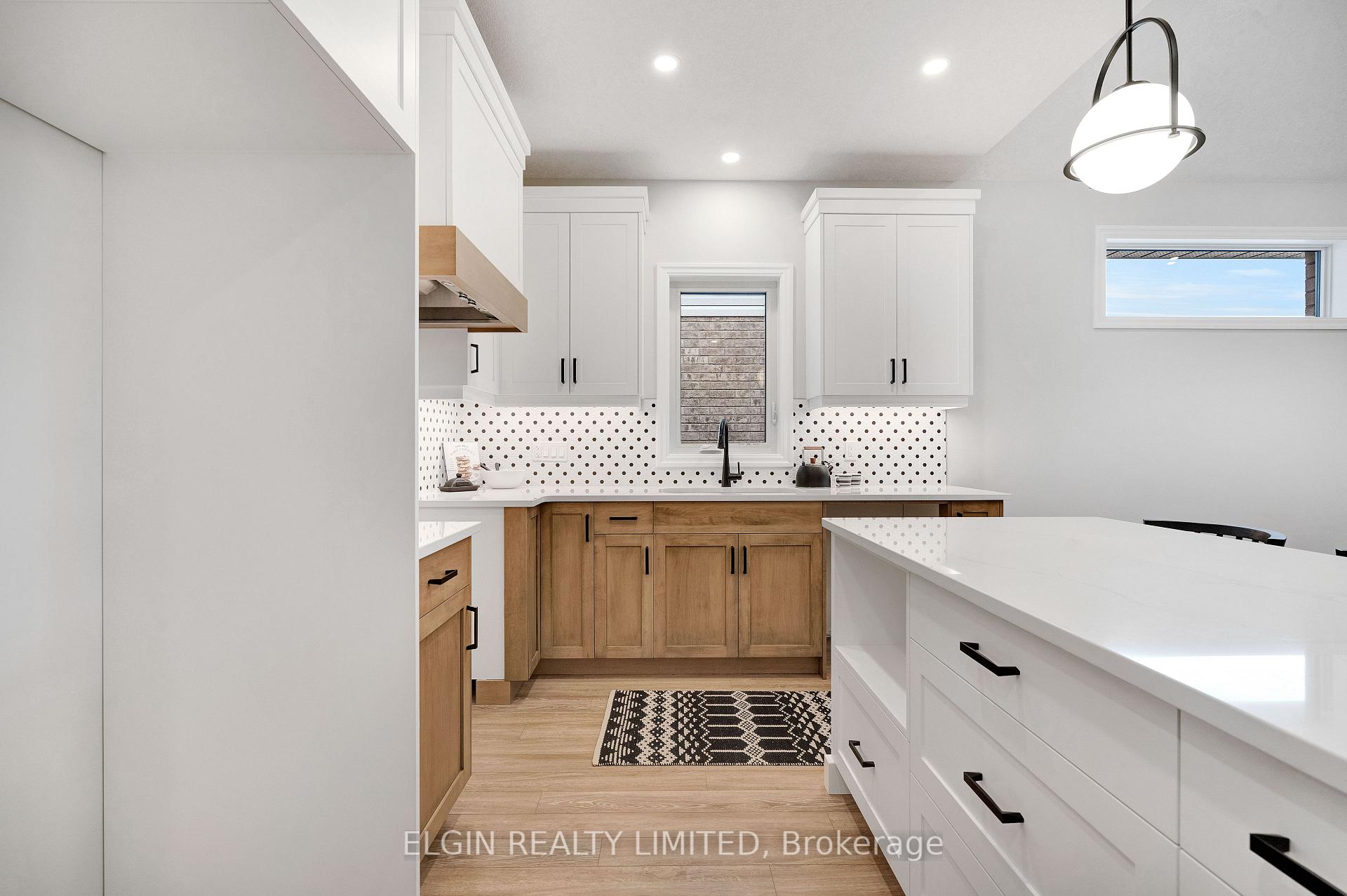 Photo 5 of 74 Braun Avenue, Tillsonburg — HOMEH