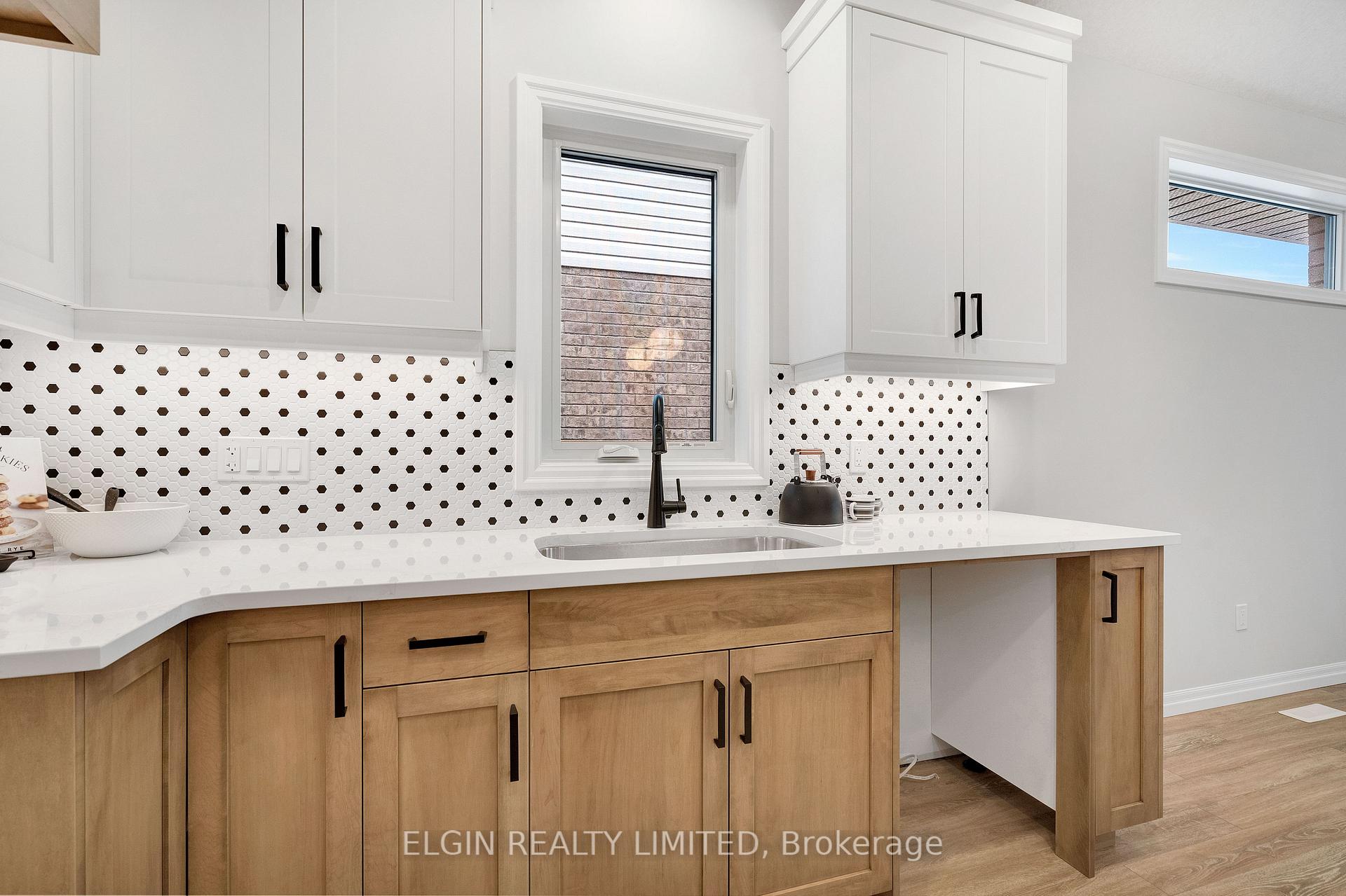 Photo 9 of 74 Braun Avenue, Tillsonburg — HOMEH