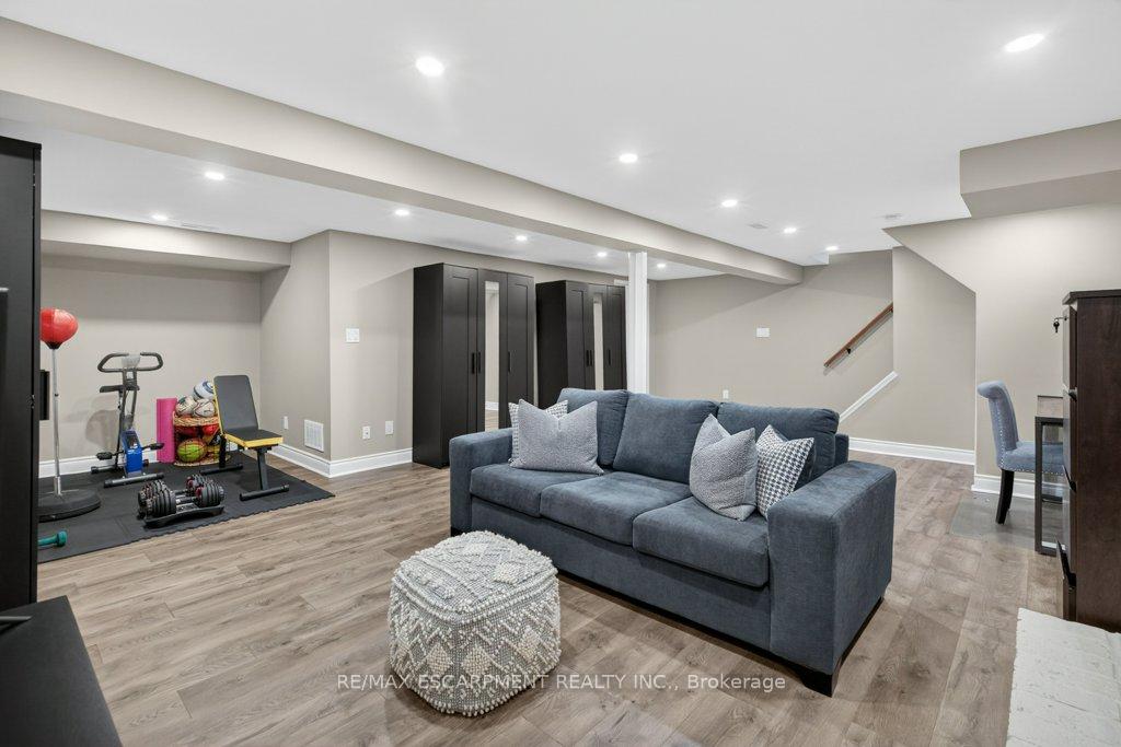 Photo 31 of 24 Braeheid Avenue, Hamilton, Waterdown — HOMEH