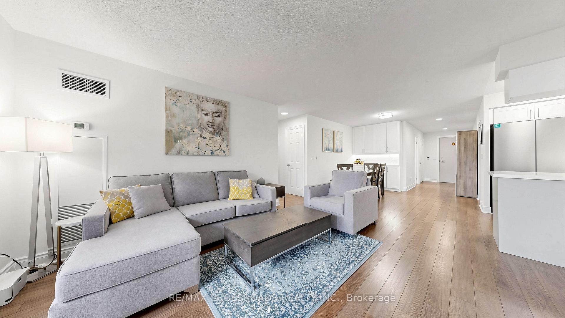 Photo 7 of Unit 656, 23 Cox Boulevard, Markham, Unionville — HOMEH