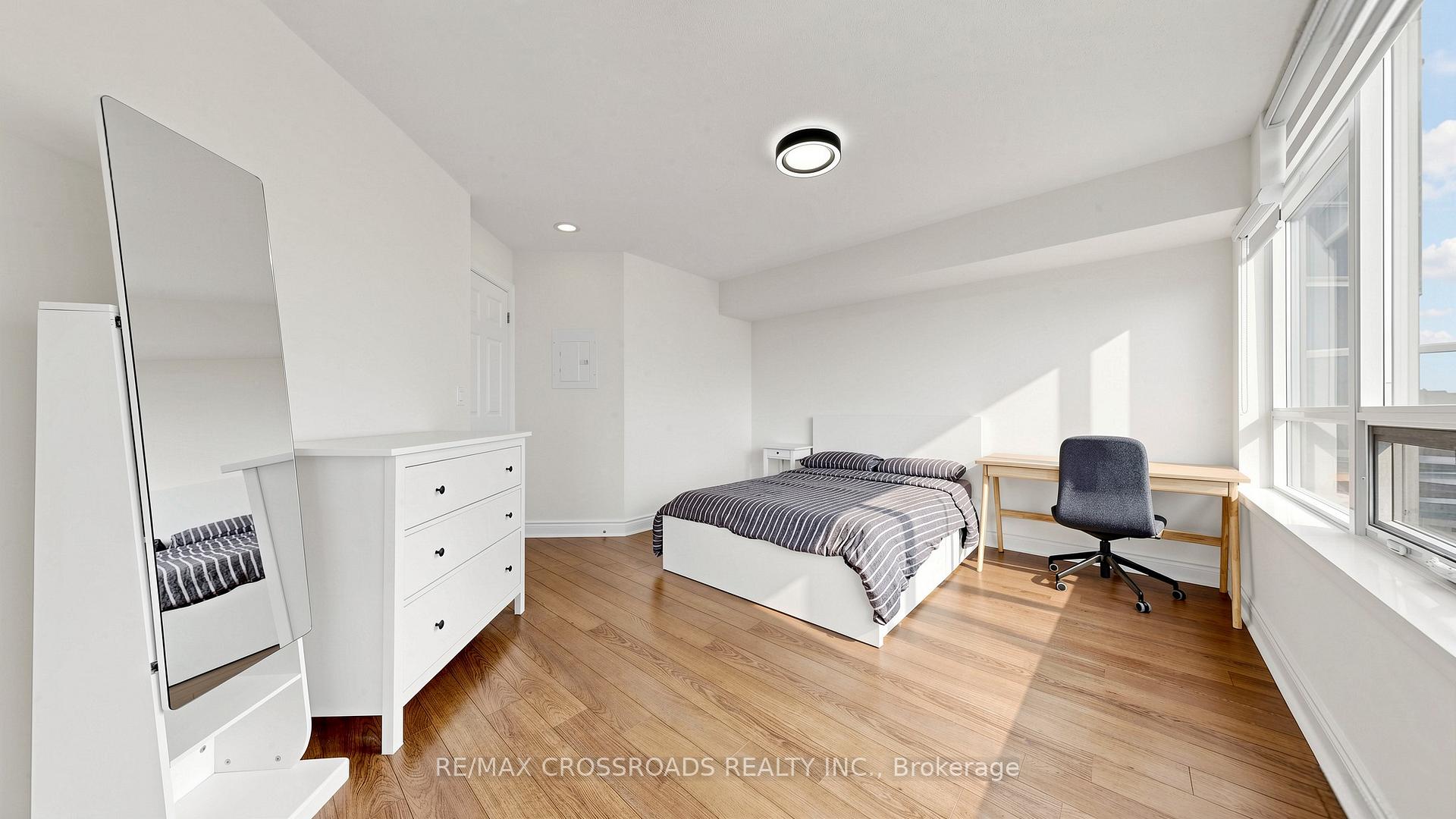 Photo 26 of Unit 656, 23 Cox Boulevard, Markham, Unionville — HOMEH