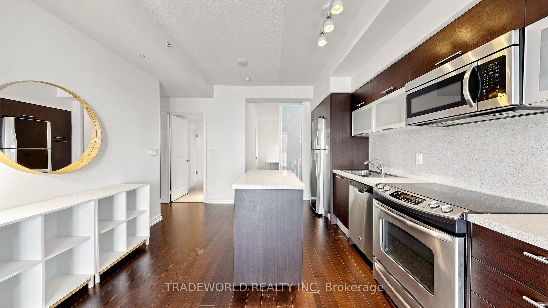 Photo 8 of Unit 3709, 386 Yonge Street, Toronto, Bay Street Corridor — HOMEH