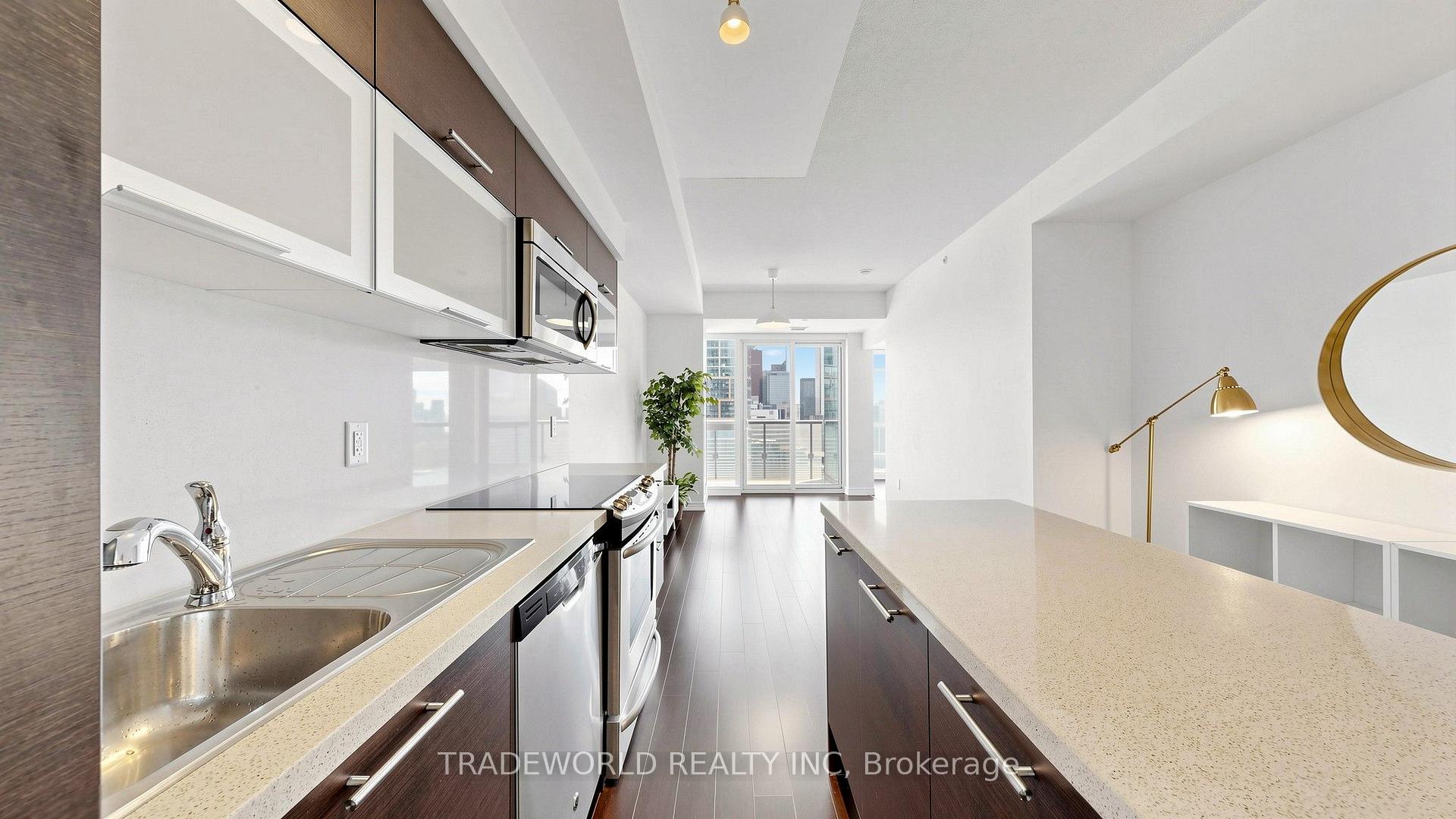 Photo 12 of Unit 3709, 386 Yonge Street, Toronto, Bay Street Corridor — HOMEH