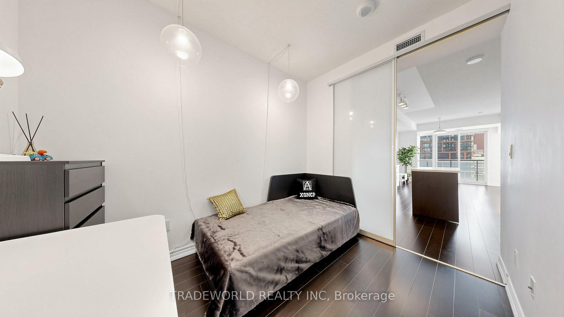 Photo 20 of Unit 3709, 386 Yonge Street, Toronto, Bay Street Corridor — HOMEH