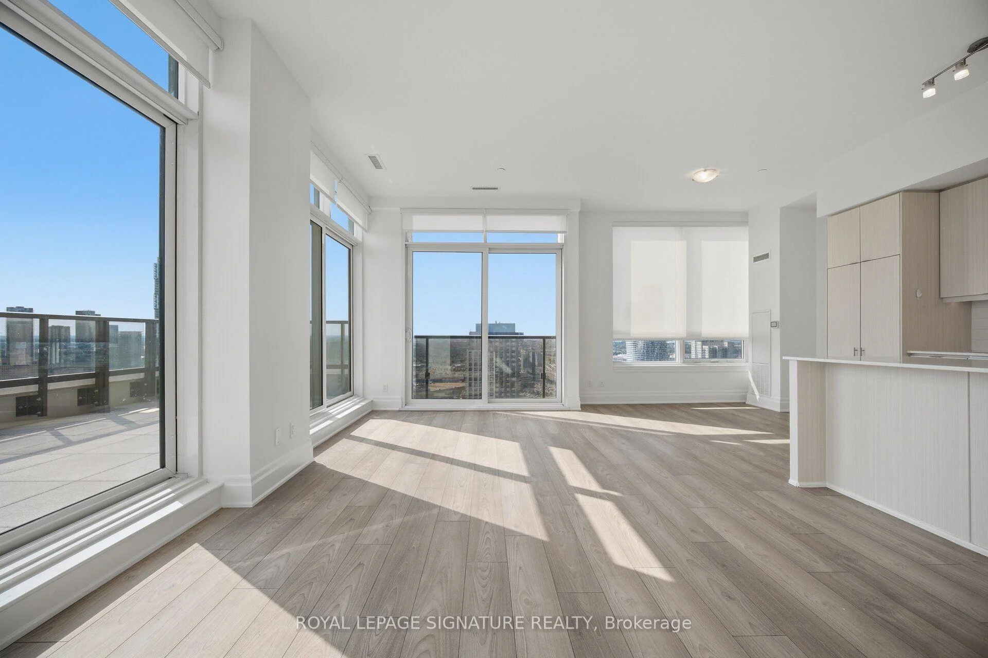 Photo 5 of Unit 3701, 36 Elm Drive, Mississauga, Fairview — HOMEH