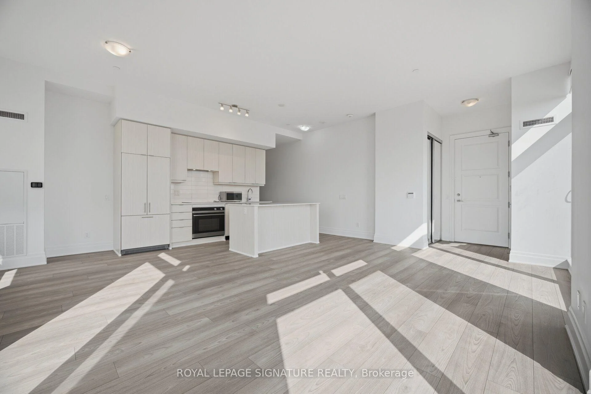 Photo 7 of Unit 3701, 36 Elm Drive, Mississauga, Fairview — HOMEH