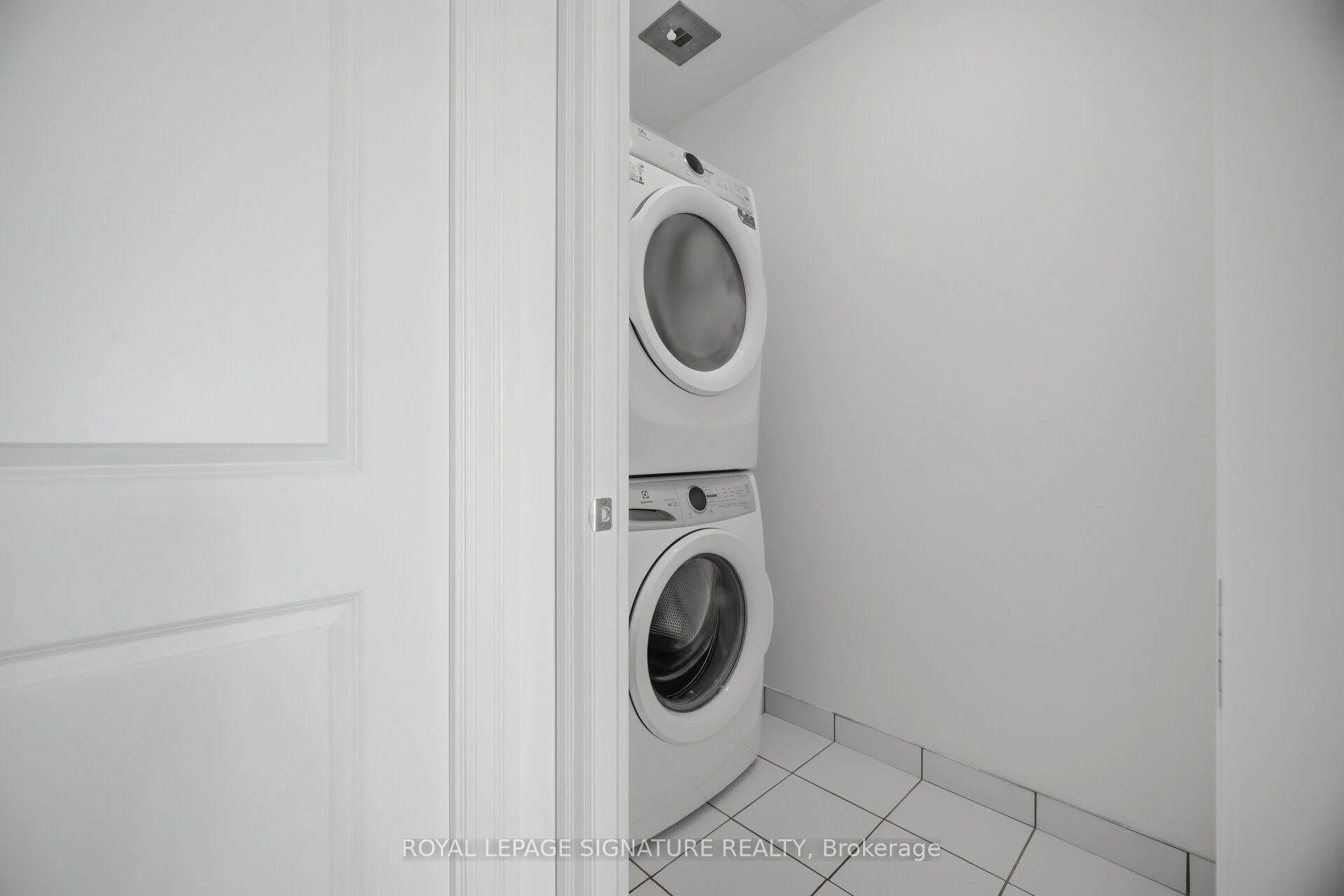 Photo 26 of Unit 3701, 36 Elm Drive, Mississauga, Fairview — HOMEH