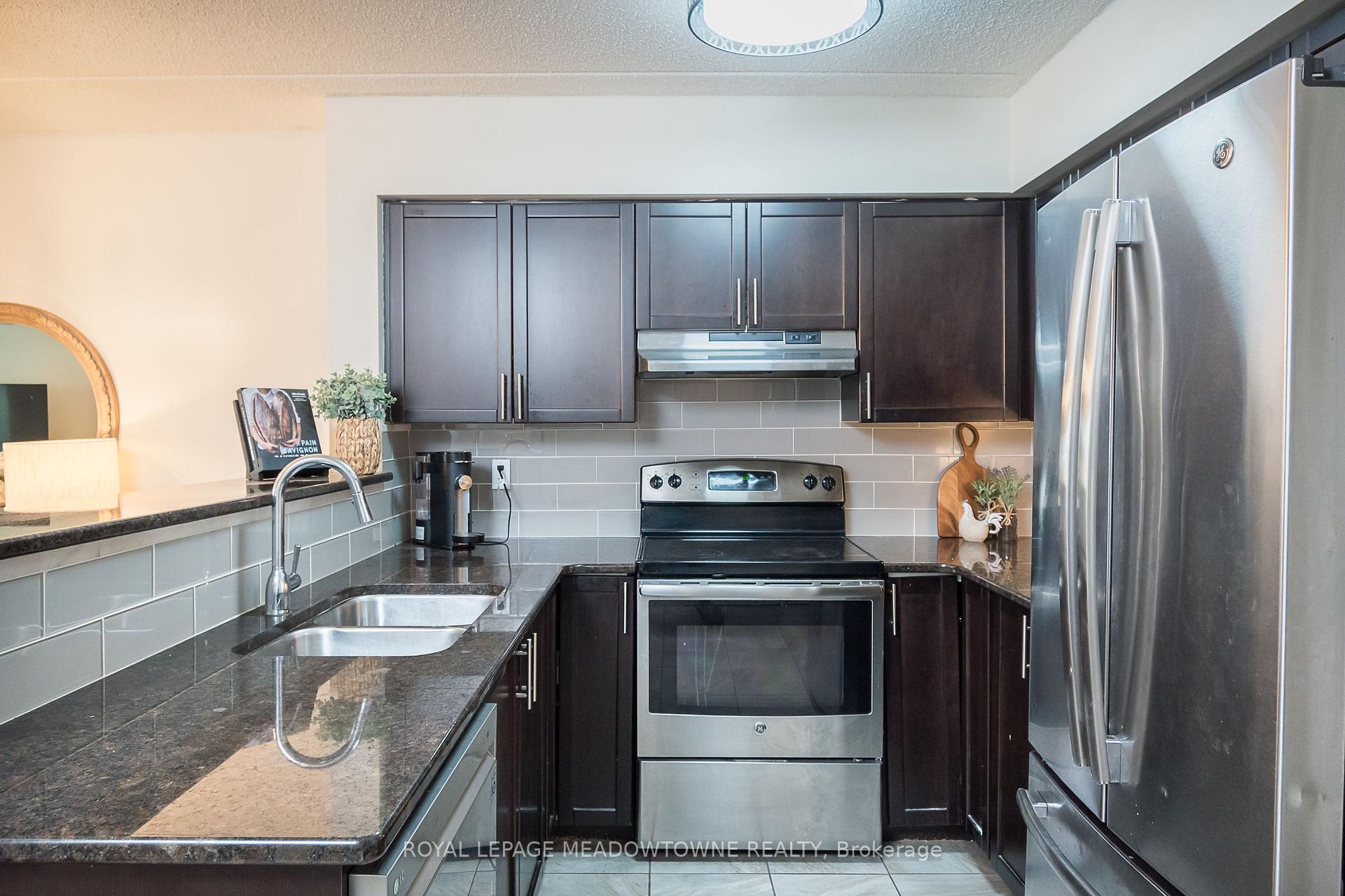 Photo 6 of Unit 303, 1440 Main Street E, Milton, Dempsey — HOMEH