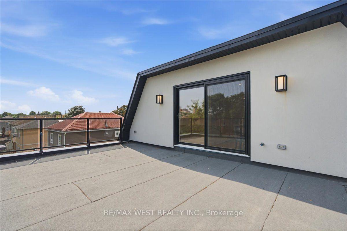 Photo 6 of 50 Rotherham Avenue, Toronto, Keelesdale-Eglinton West — HOMEH